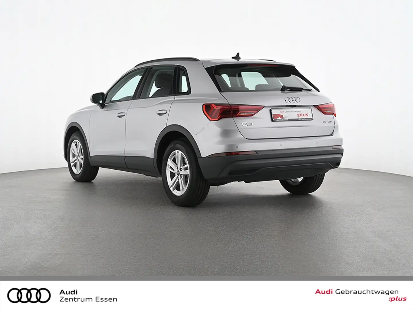 Audi Q3 35 TFSI S tronic Silber - 2
