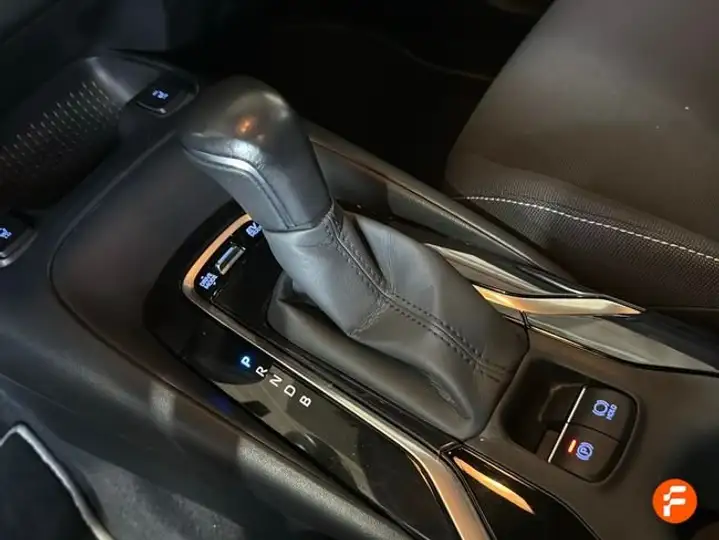 Toyota Auris 2020, foto 24