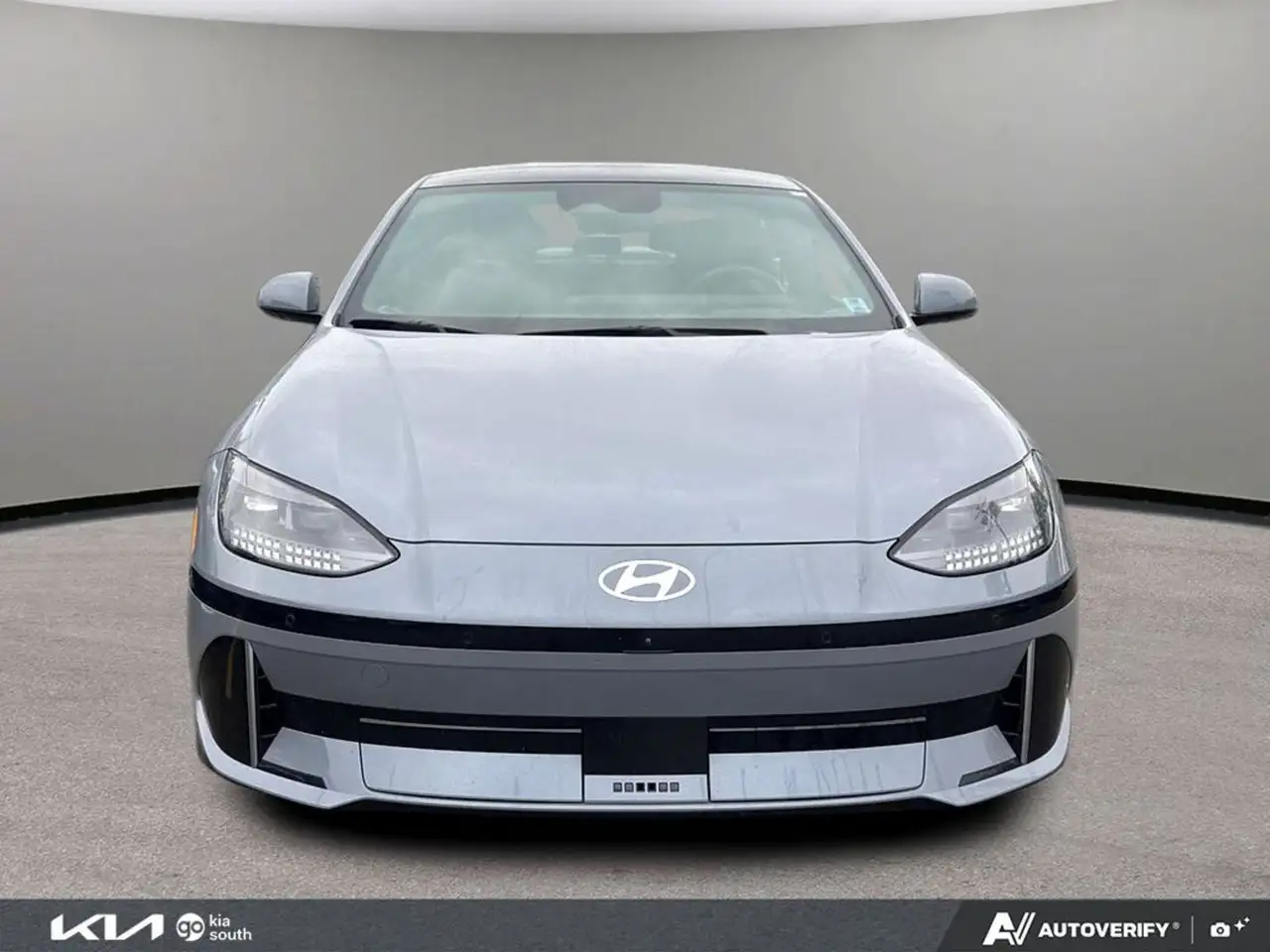 Hyundai IONIQ 6 снимка Hyundai IONIQ 6