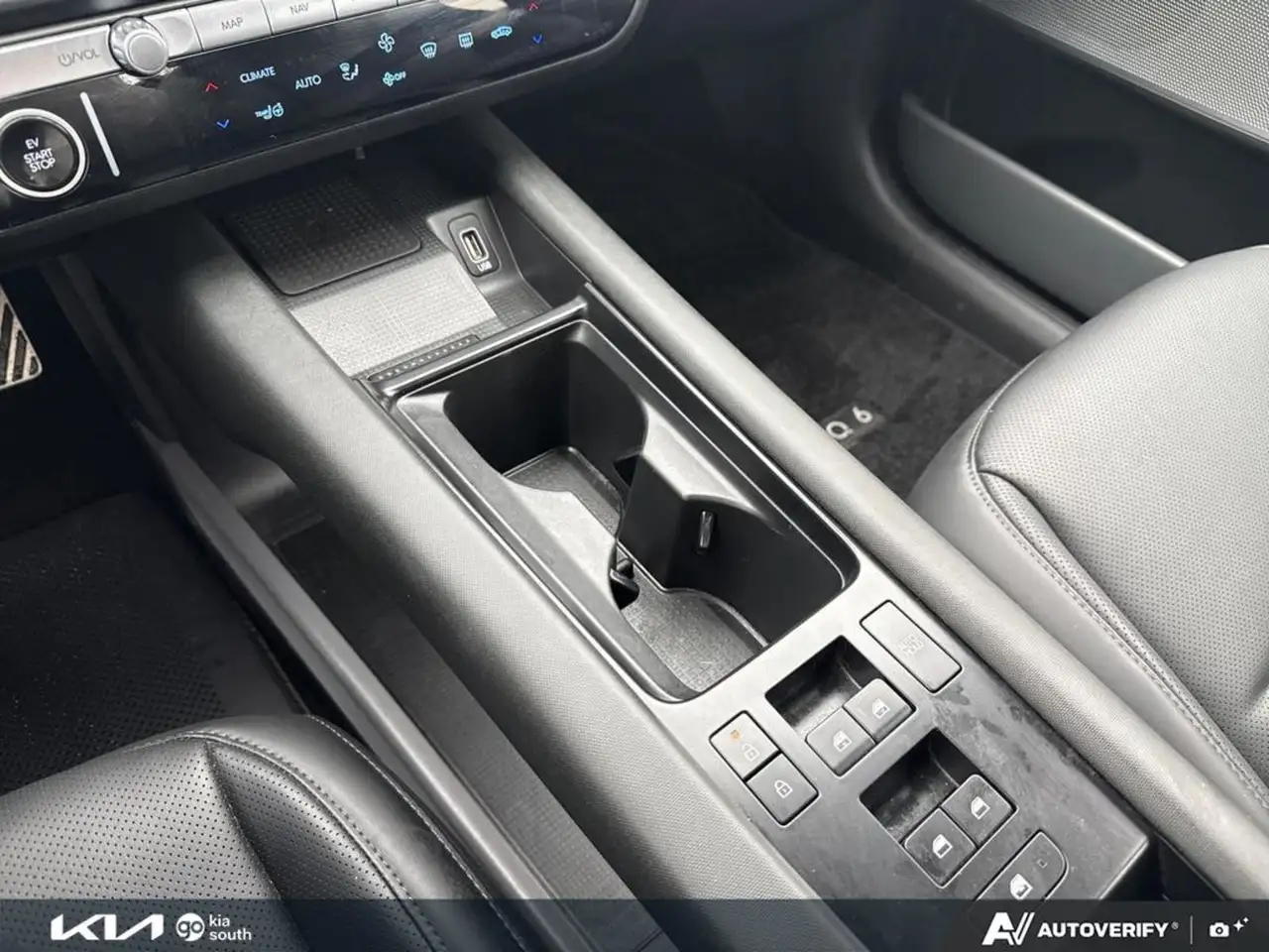 Hyundai IONIQ 6 снимка Hyundai IONIQ 6