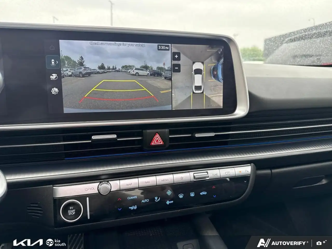 Hyundai IONIQ 6 снимка Hyundai IONIQ 6