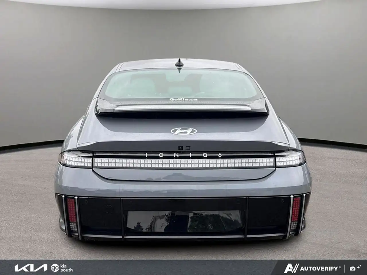Hyundai IONIQ 6 снимка Hyundai IONIQ 6
