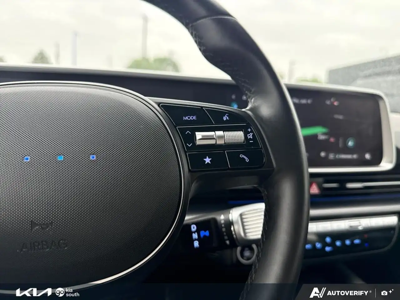 Hyundai IONIQ 6 снимка Hyundai IONIQ 6