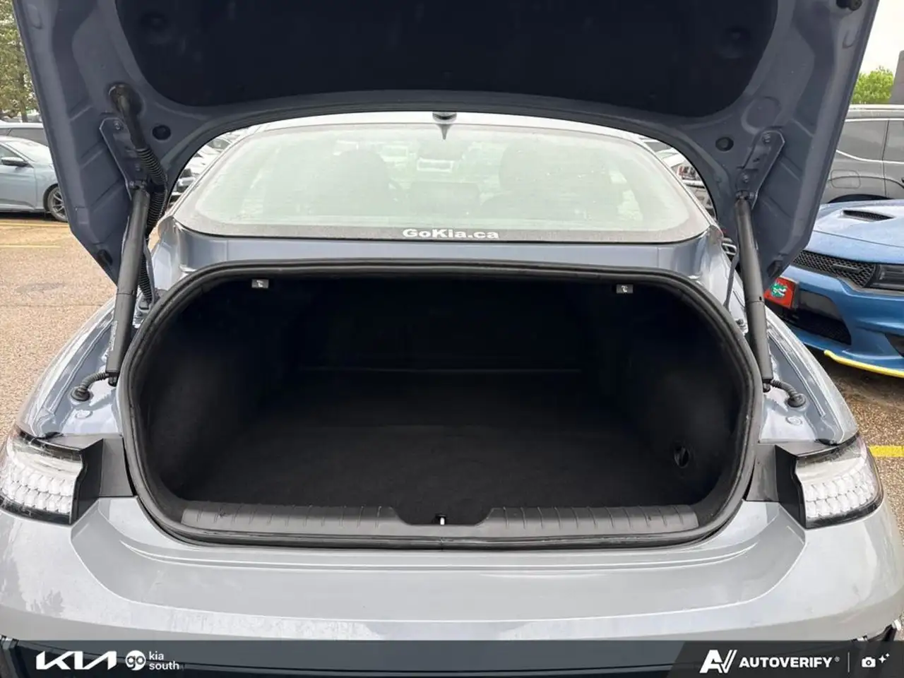 Hyundai IONIQ 6 снимка Hyundai IONIQ 6