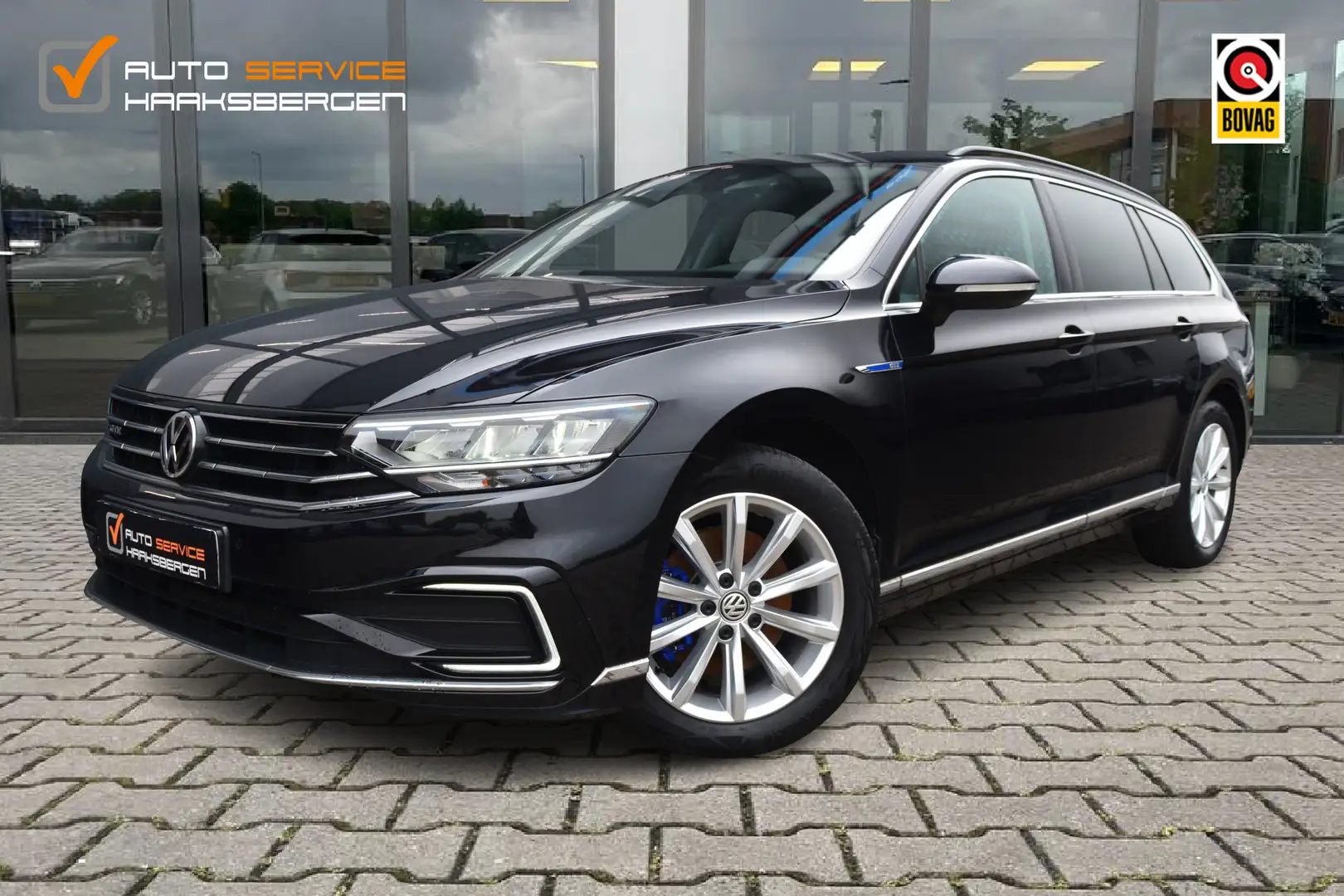 Volkswagen Passat Variant 1.4 TSI PHEV GTE Business | ACC | Camera | Memory Zwart - 1