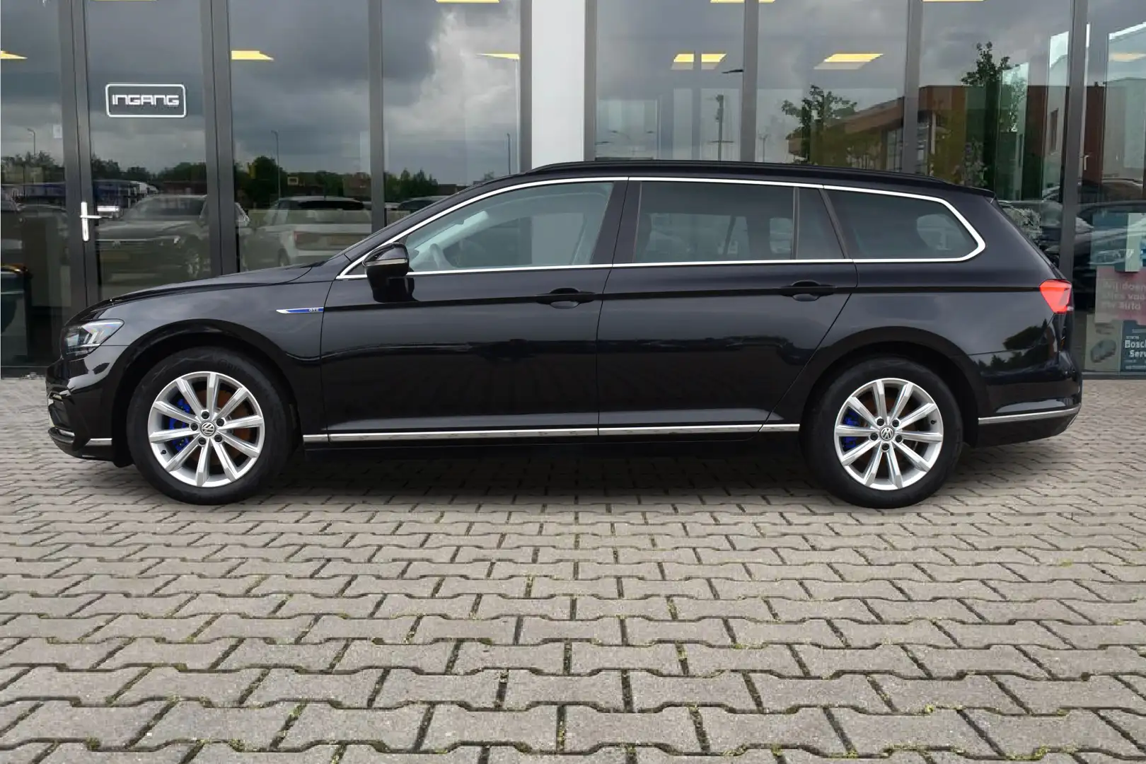 Volkswagen Passat Variant 1.4 TSI PHEV GTE Business | ACC | Camera | Memory Zwart - 2