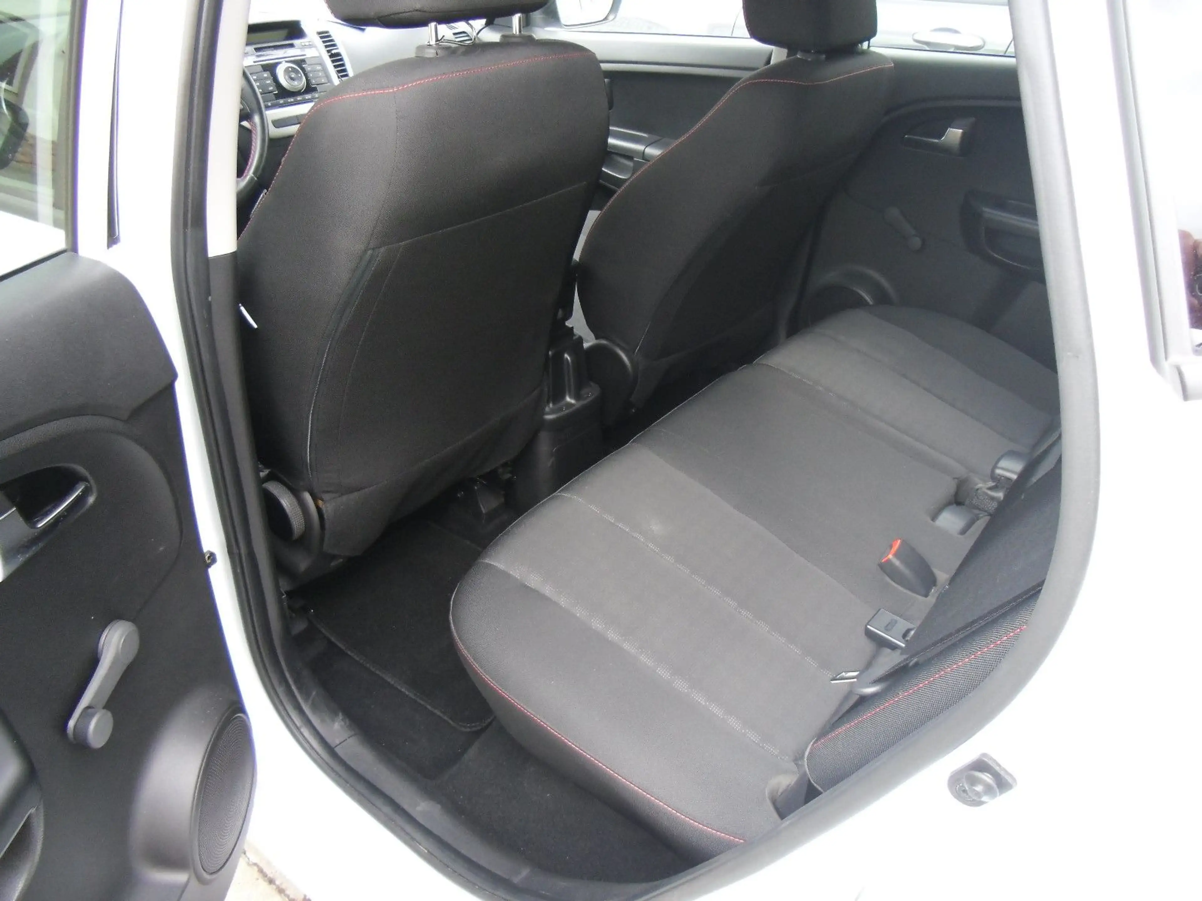 Kia Venga Spirit — photo 6