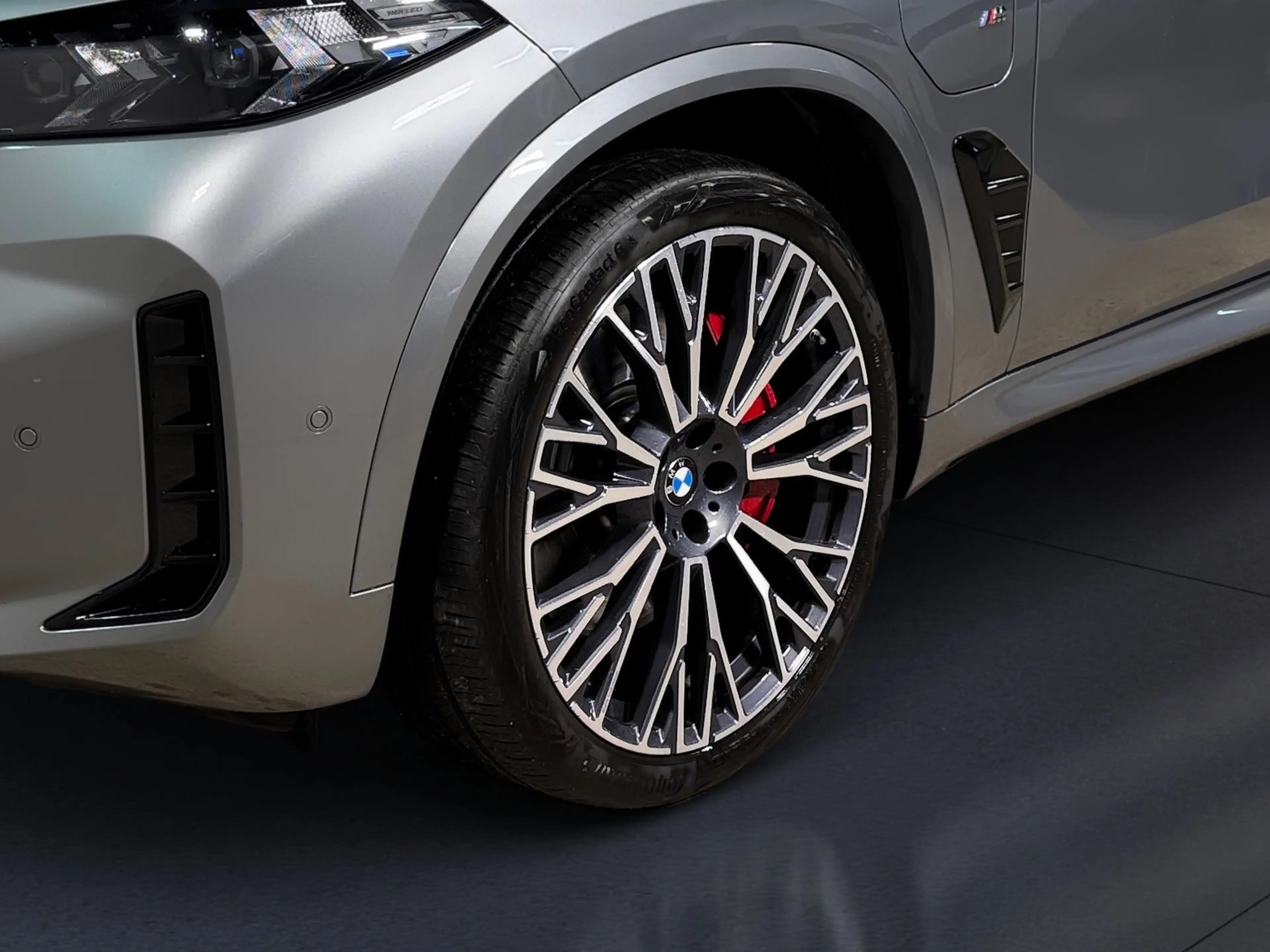 BMW X5 xDrive50e — photo 4