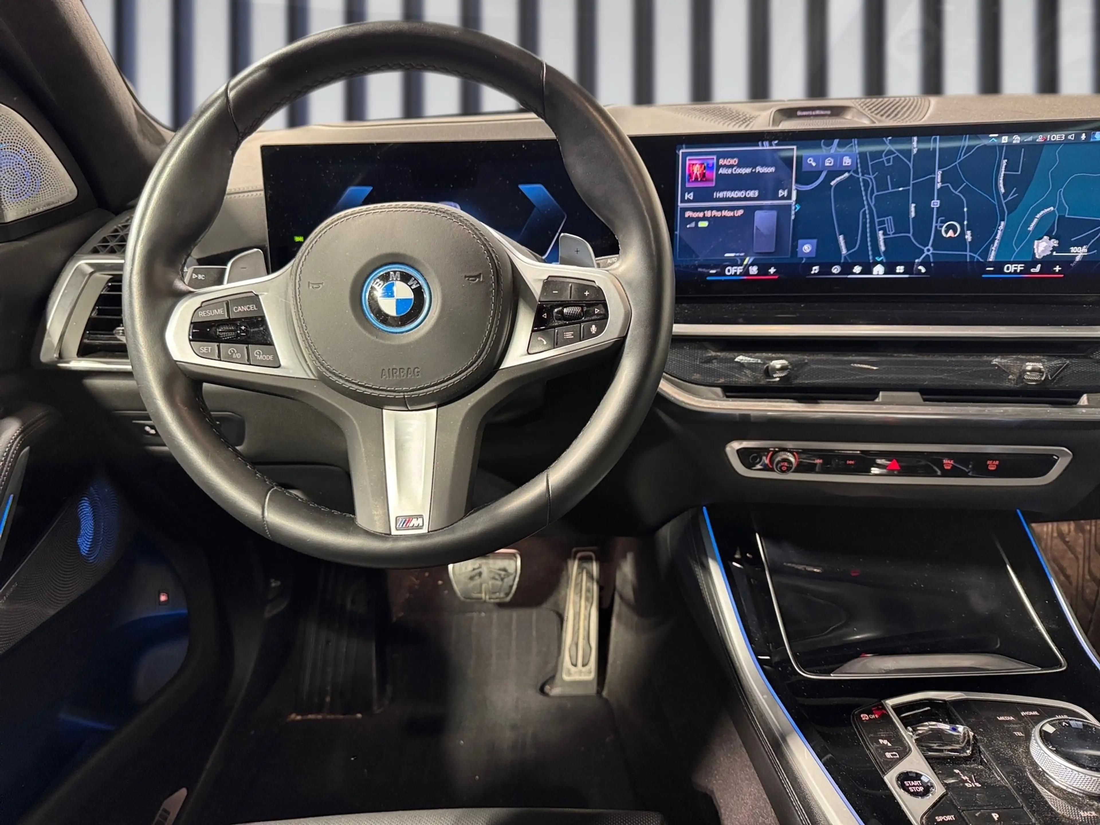 BMW X5 xDrive50e — photo 8