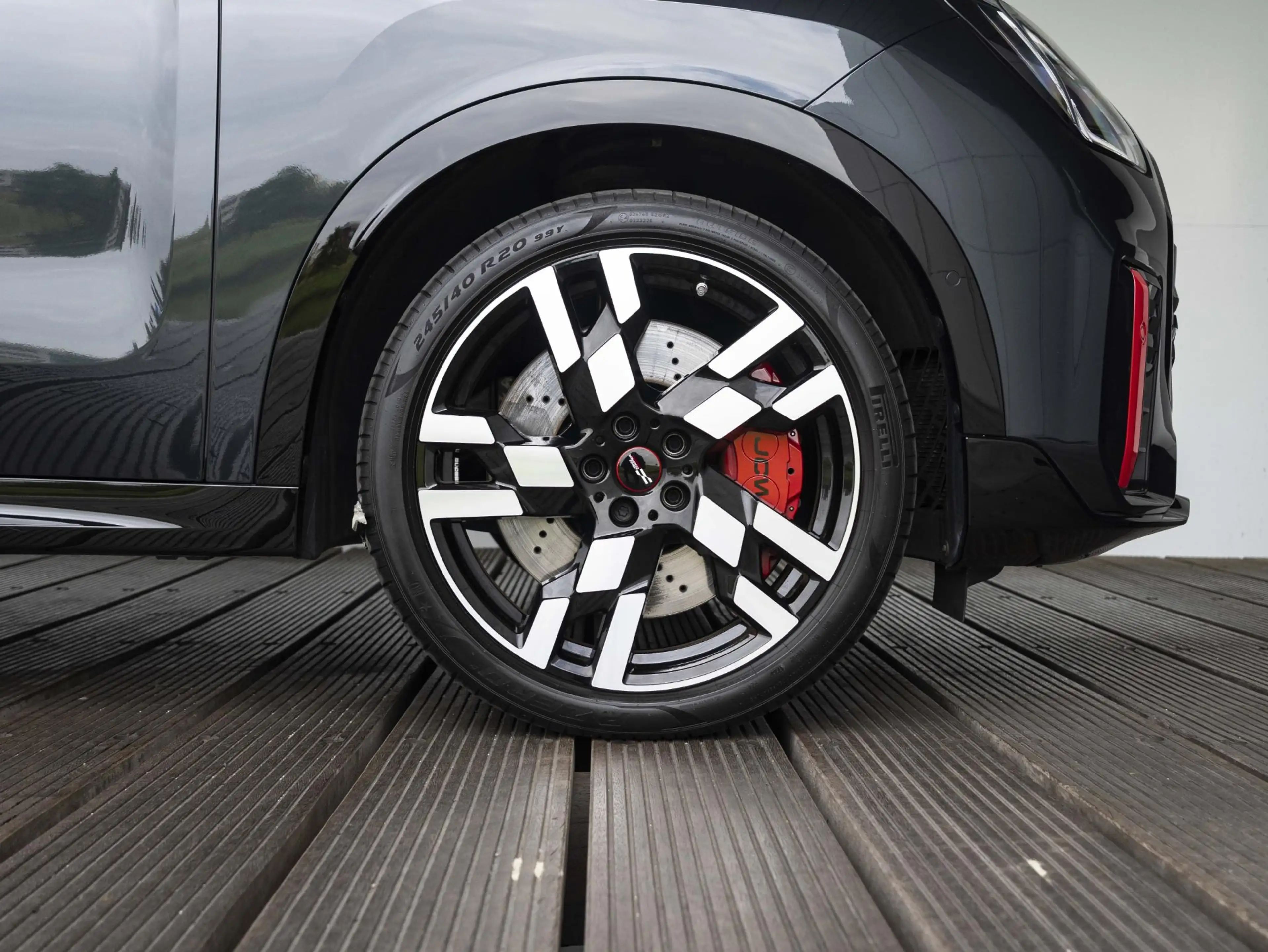 MINI John Cooper Works Countryman JCW ALL4 XL-pakket | 20" Flag Spoke 2-tone | Glaze — photo 9