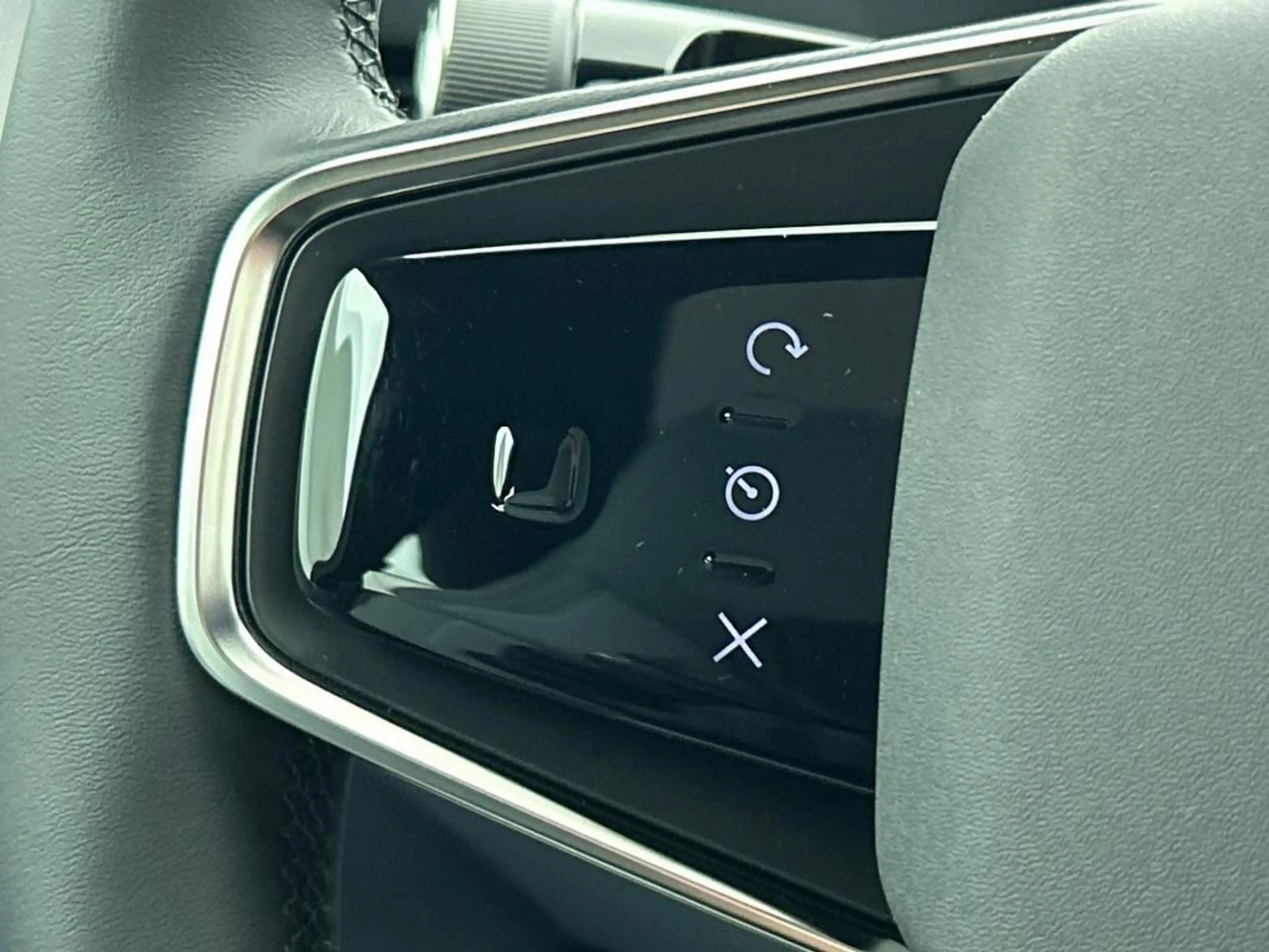 Polestar 4 Long Range Single Motor 100 kWh | Plus | Pro | Tai — photo 6