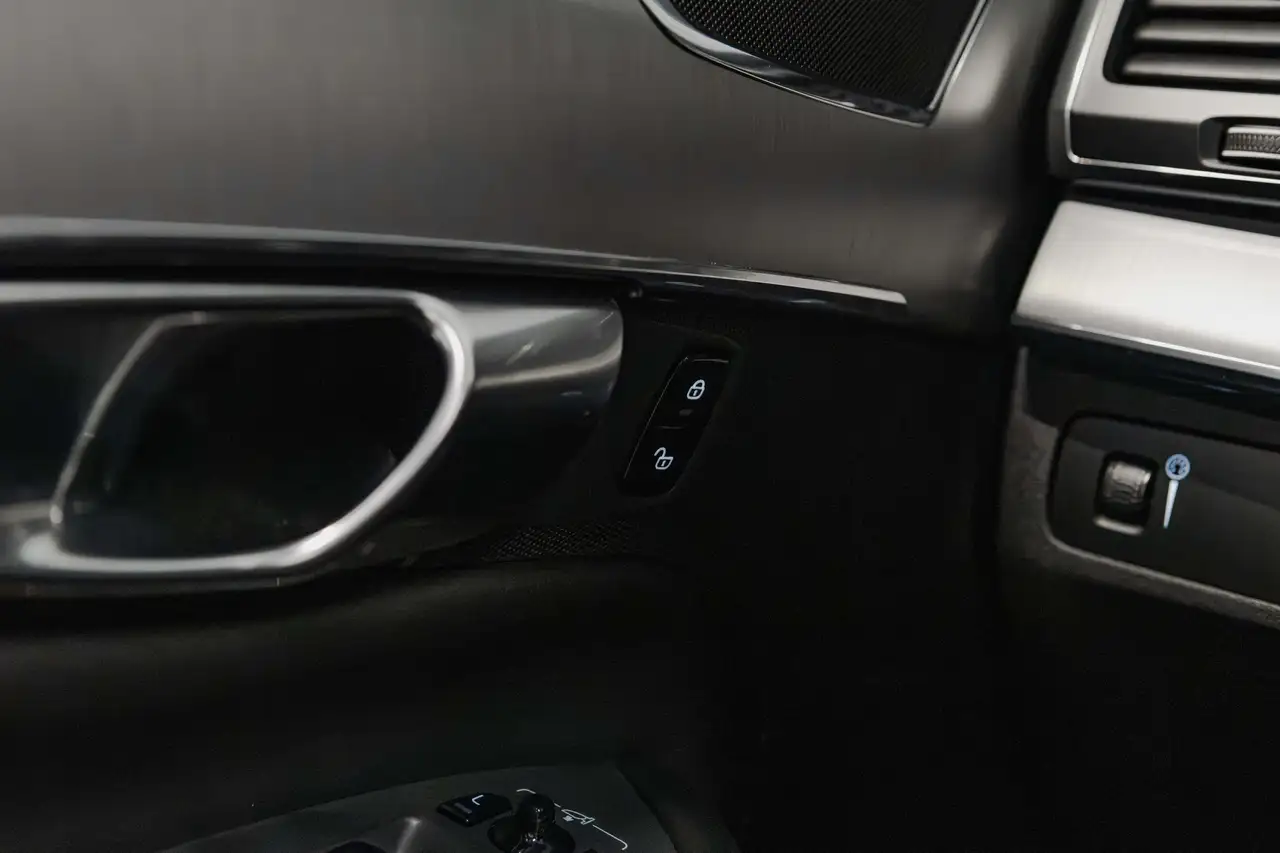 Volvo XC90 снимка Volvo XC90