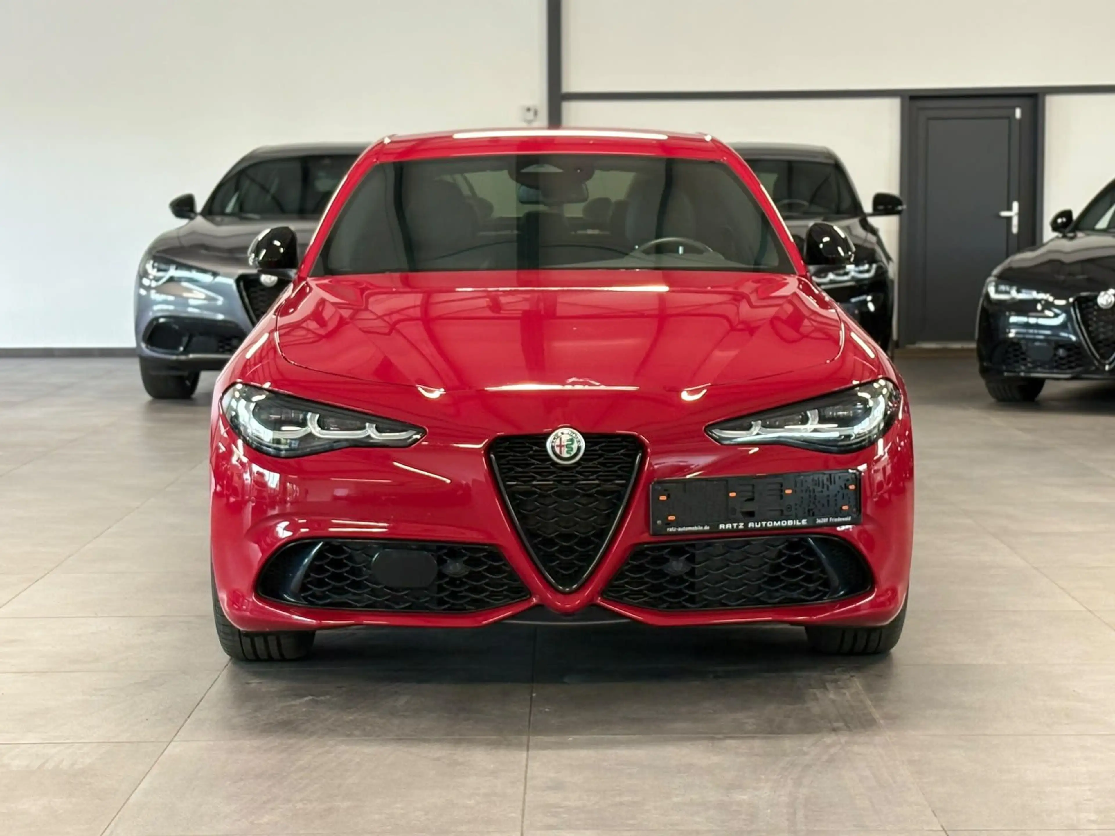 Alfa Romeo Giulia Veloce Q4 MATRIX+ACC+KAM+LEDER+SHZ+TOT.W+ — photo 2
