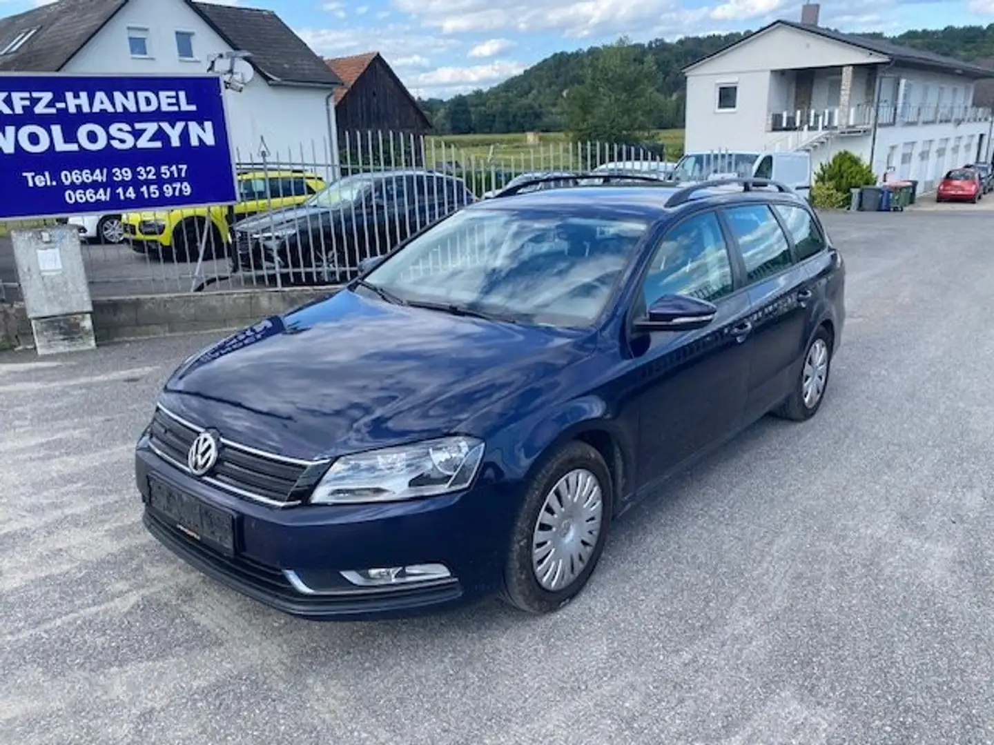 Volkswagen Passat Passat 1,6 TDI KLIMA Niebieski - 1