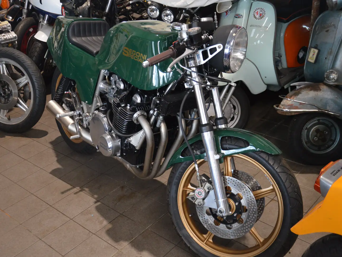Kawasaki Z 1000 SEGONI Verde - 1