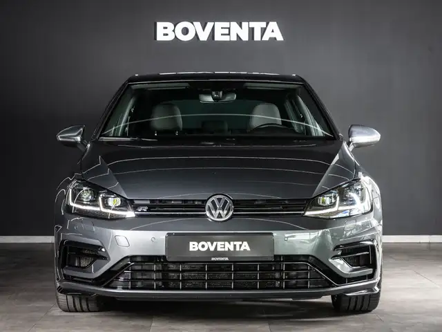Volkswagen Golf view 2