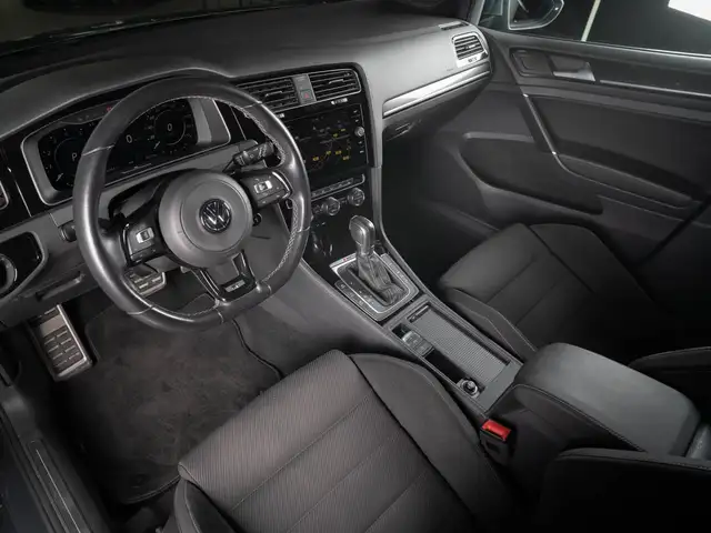 Volkswagen Golf view 9