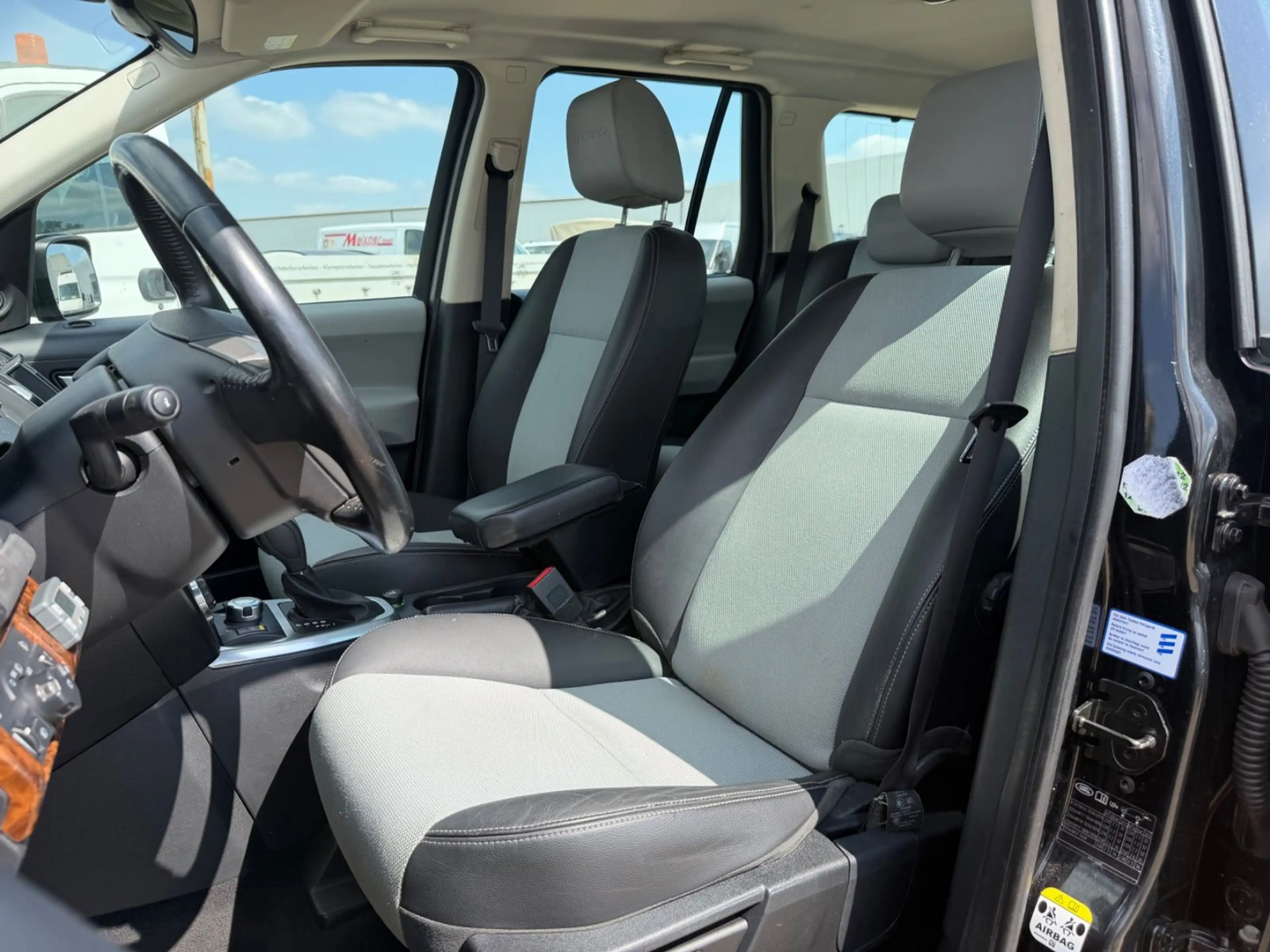Land Rover Freelander 2 XE Limited Edition — photo 10