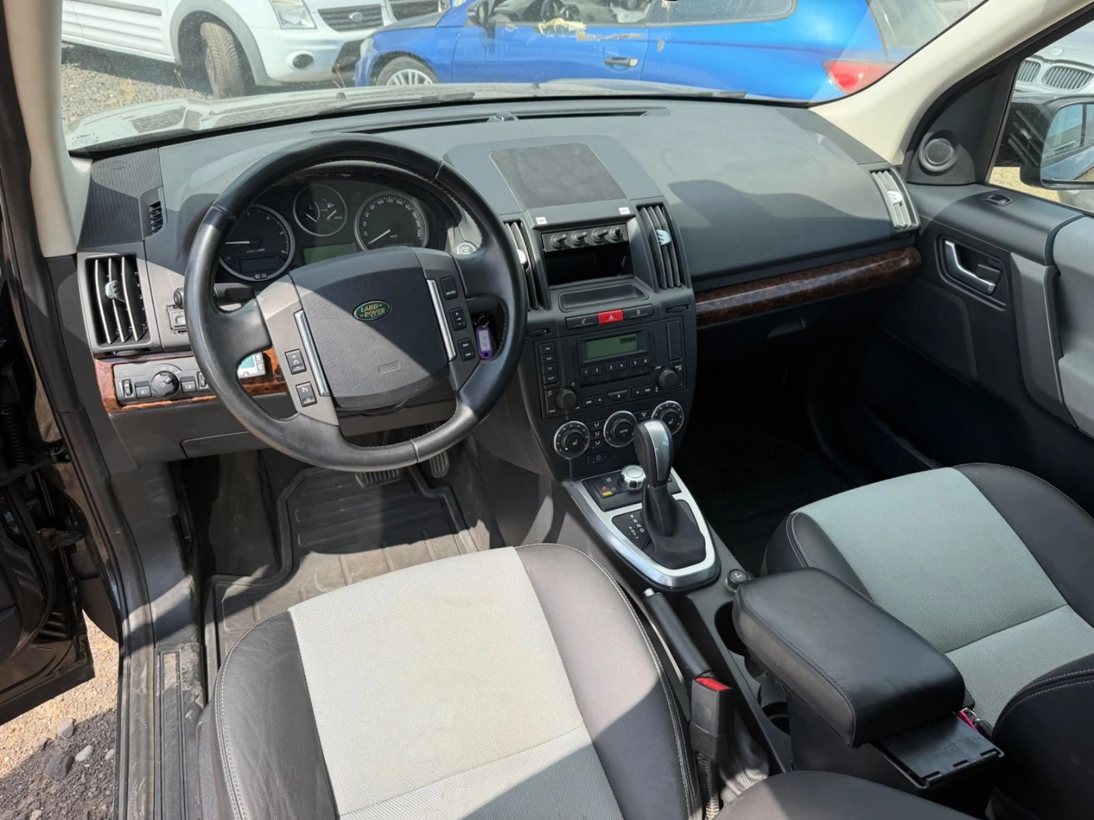 Land Rover Freelander 2 XE Limited Edition — photo 11