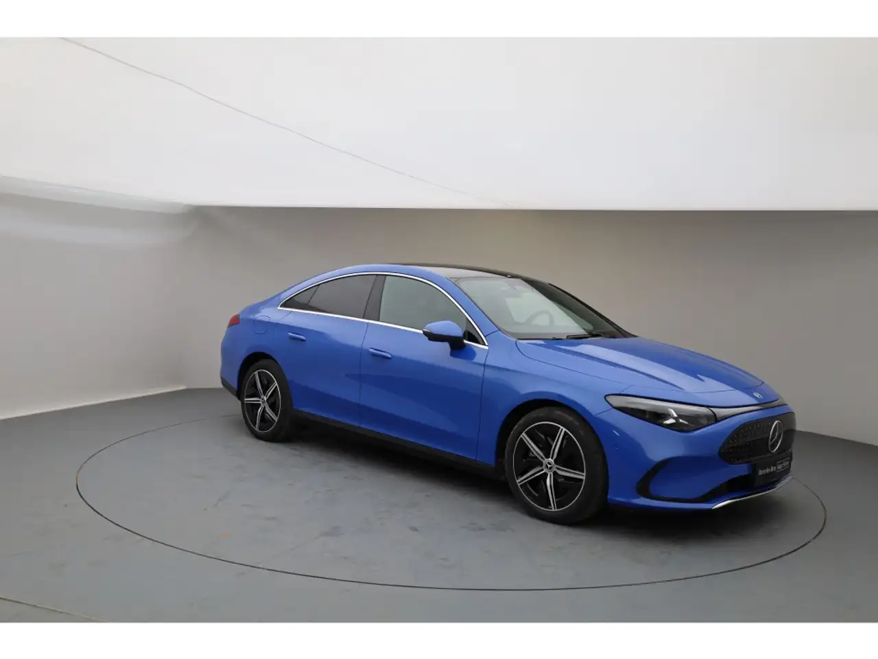 Mercedes-Benz CLA 200 Prog. AMG AHK Pano Distronic *sofort* 7