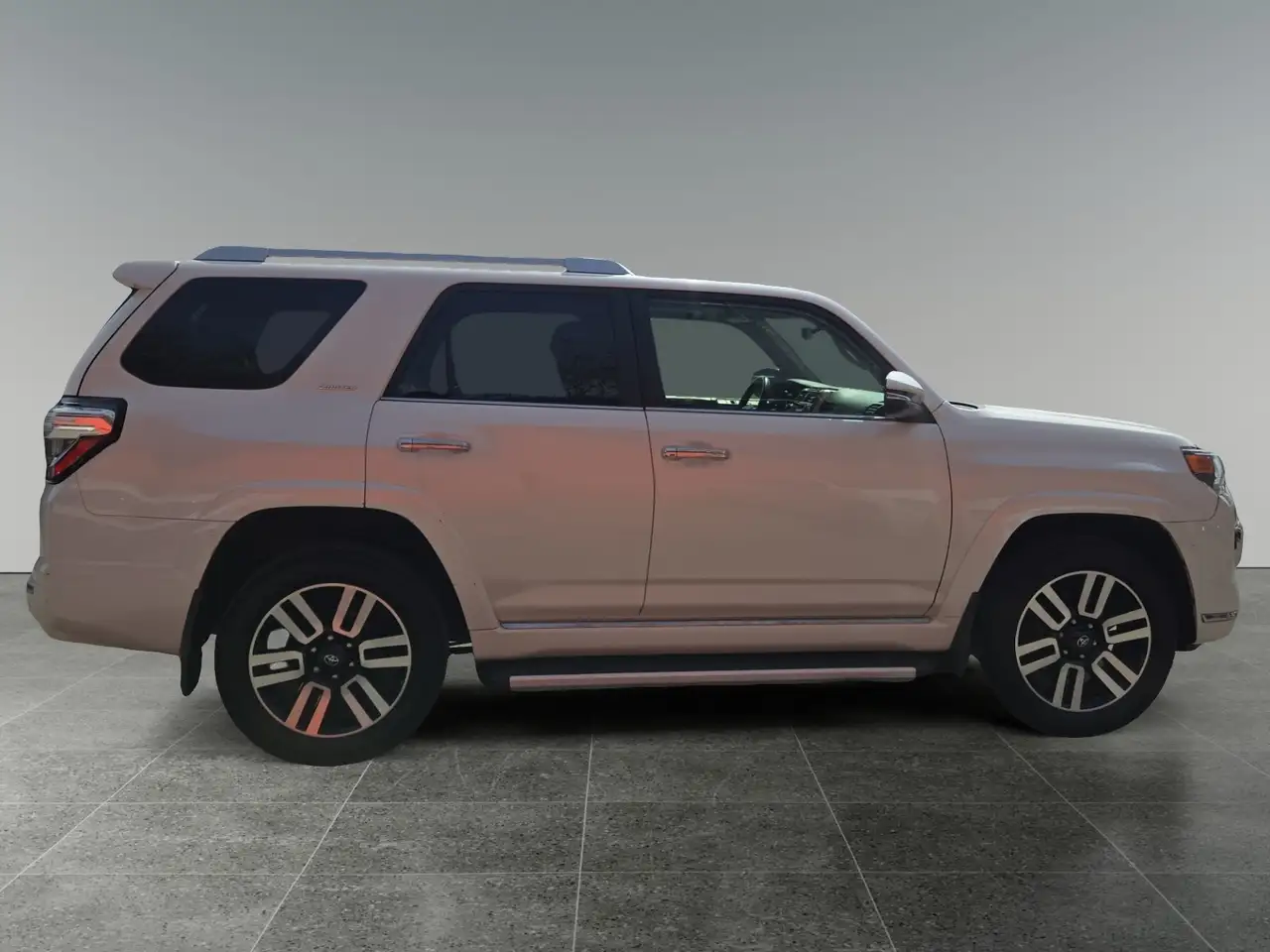 Toyota 4-Runner снимка Toyota 4-Runner