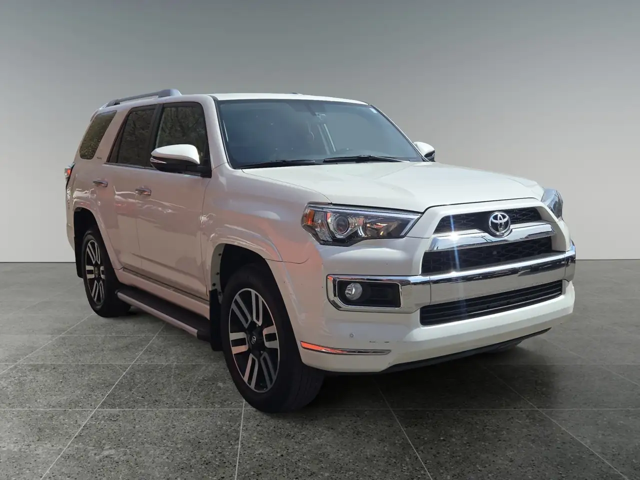 Toyota 4-Runner снимка Toyota 4-Runner