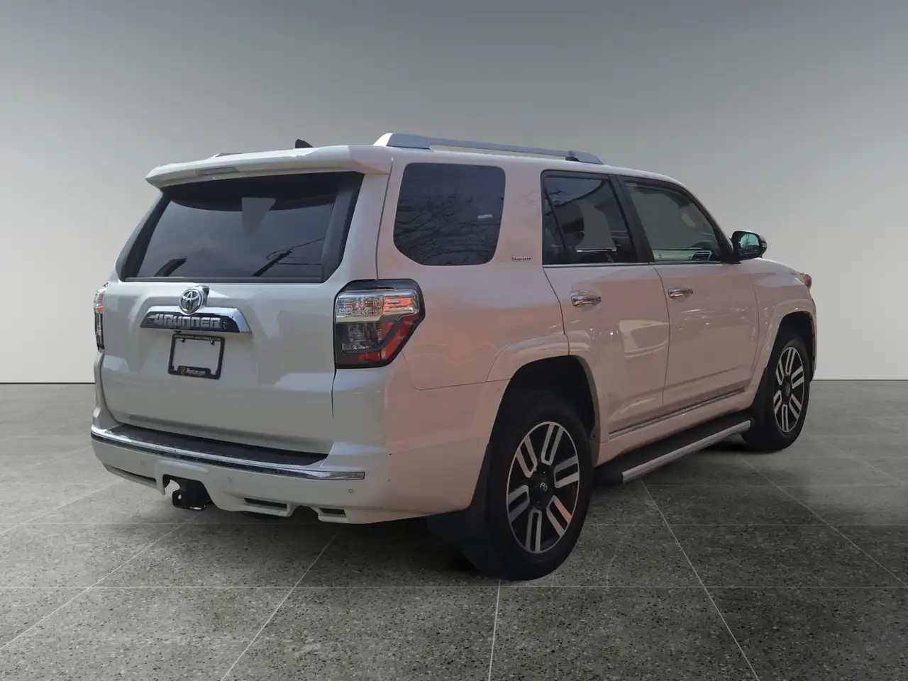 Toyota 4-Runner снимка Toyota 4-Runner