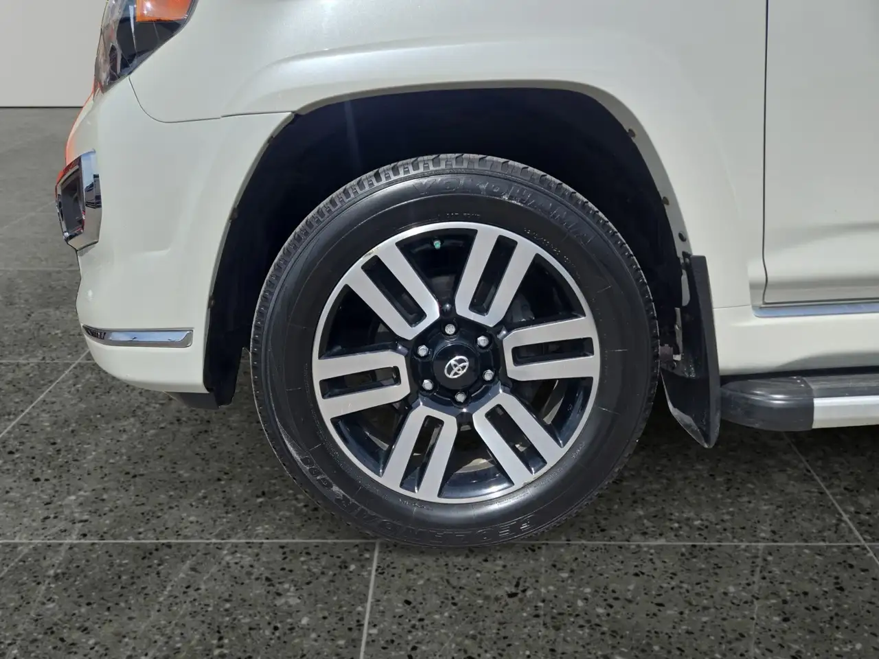 Toyota 4-Runner снимка Toyota 4-Runner