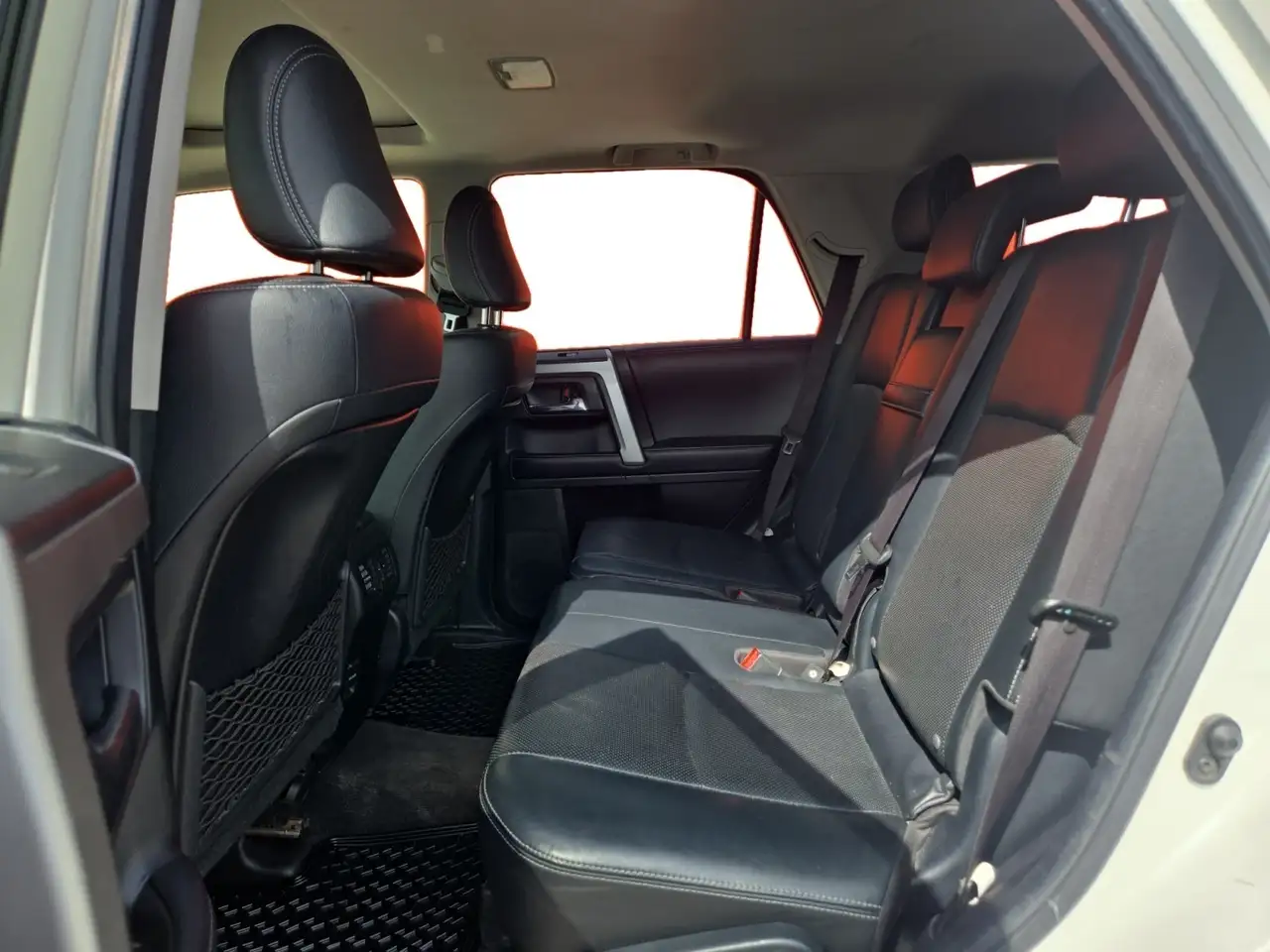 Toyota 4-Runner снимка Toyota 4-Runner