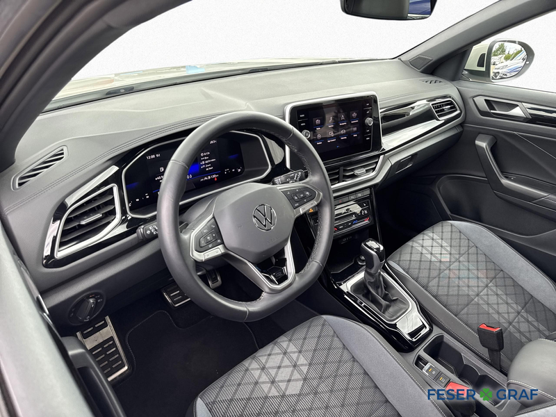 Volkswagen T-Roc 1.5 eTSI R-LINE AHK KAM NAVI ACC LED — photo 8