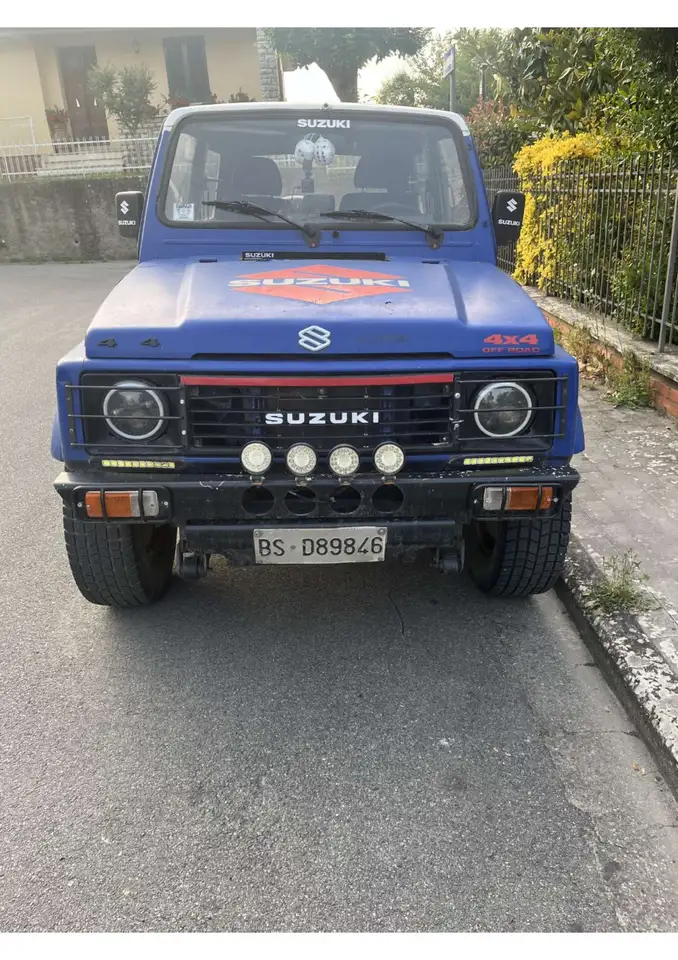 Suzuki Samurai