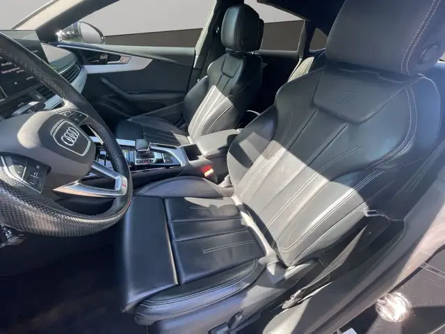 Audi A5 view 11