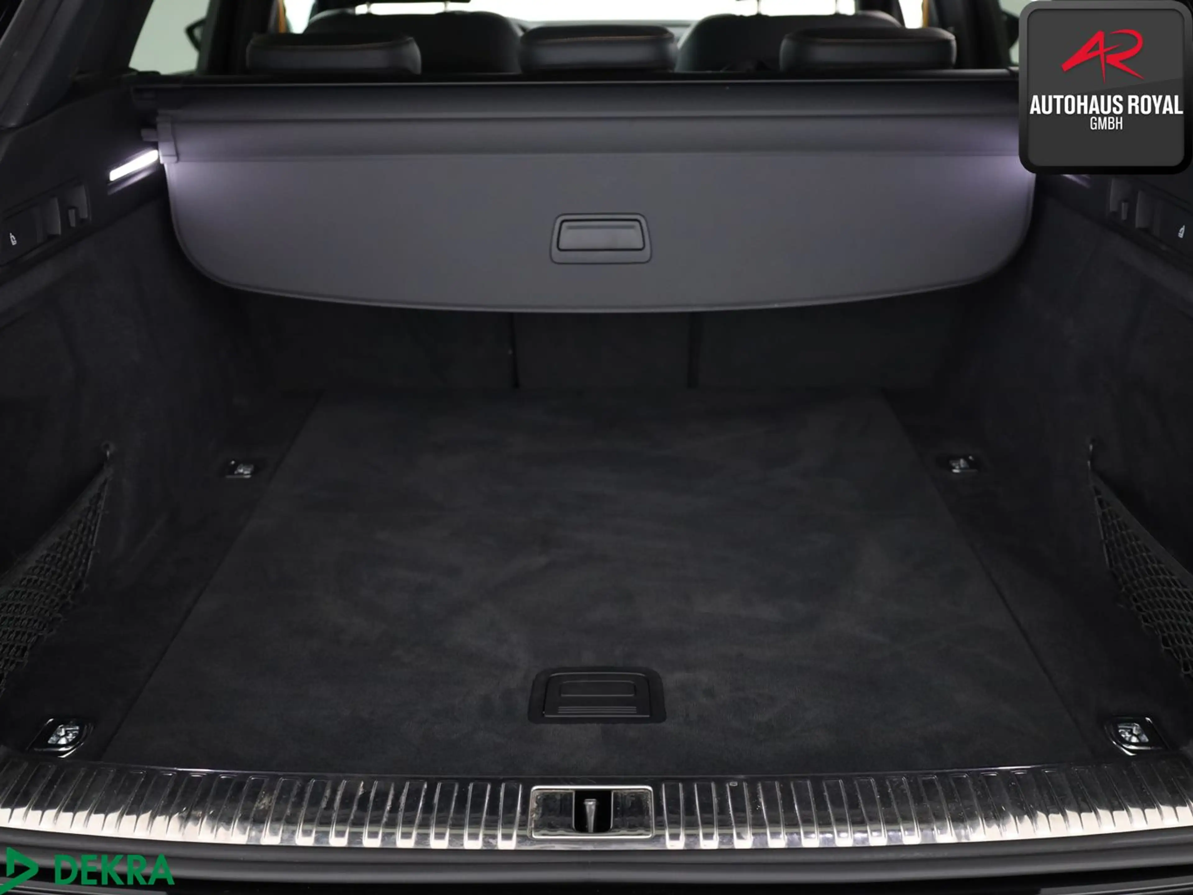 Audi e-tron 55 qu S LINE PANO,LUFT,MATRIX,HUD,B+O,AHK — photo 13