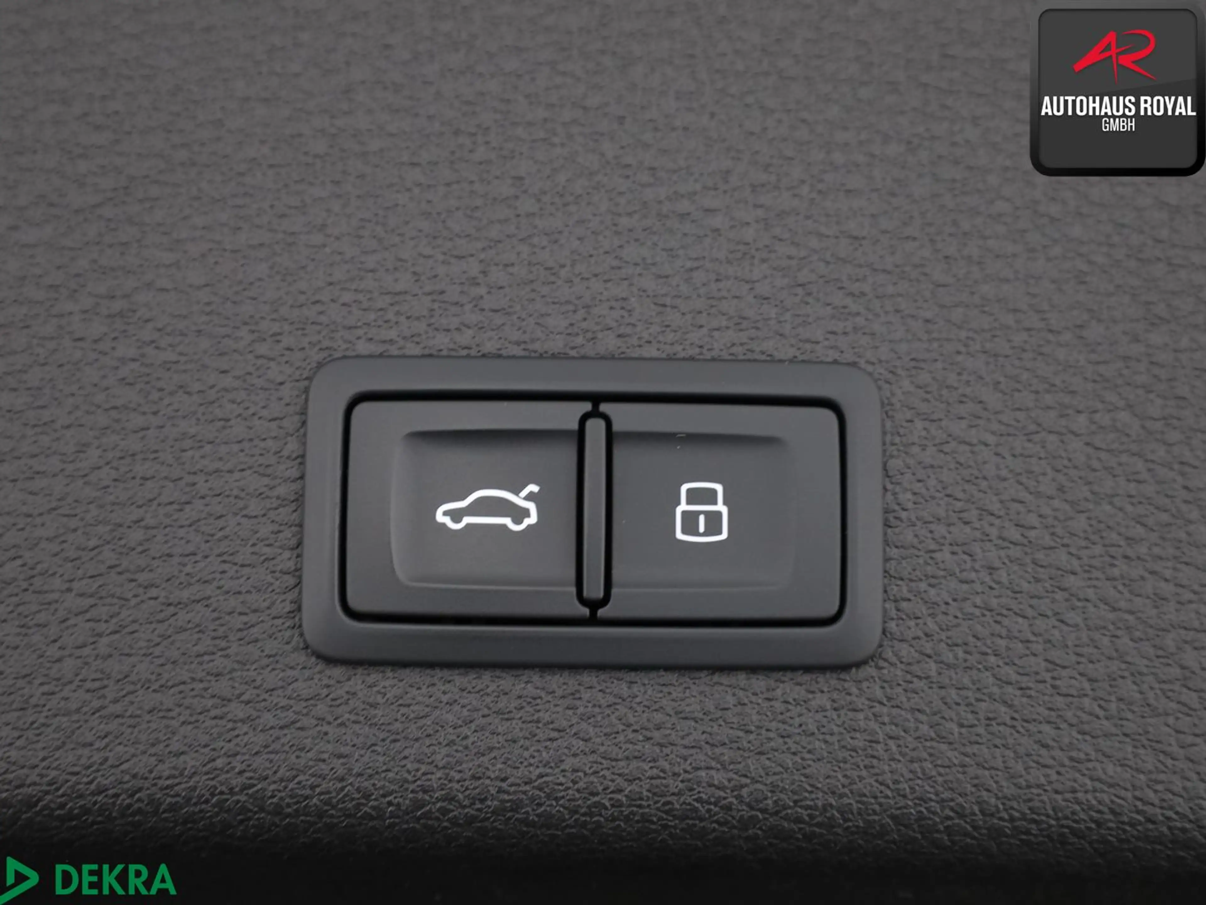 Audi e-tron 55 qu S LINE PANO,LUFT,MATRIX,HUD,B+O,AHK — photo 26