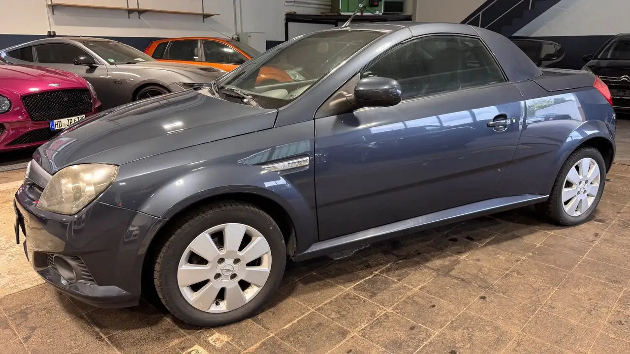 2007 Opel Tigra Twin Top Edition #Automatik#Teilleder#Mutl, photograph 3