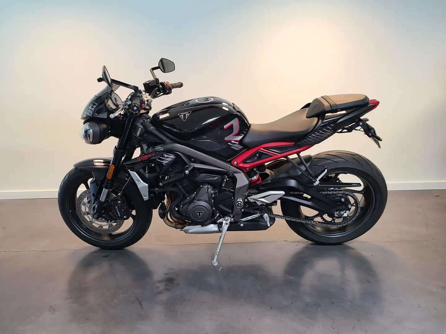Triumph Street Triple 675 - 2