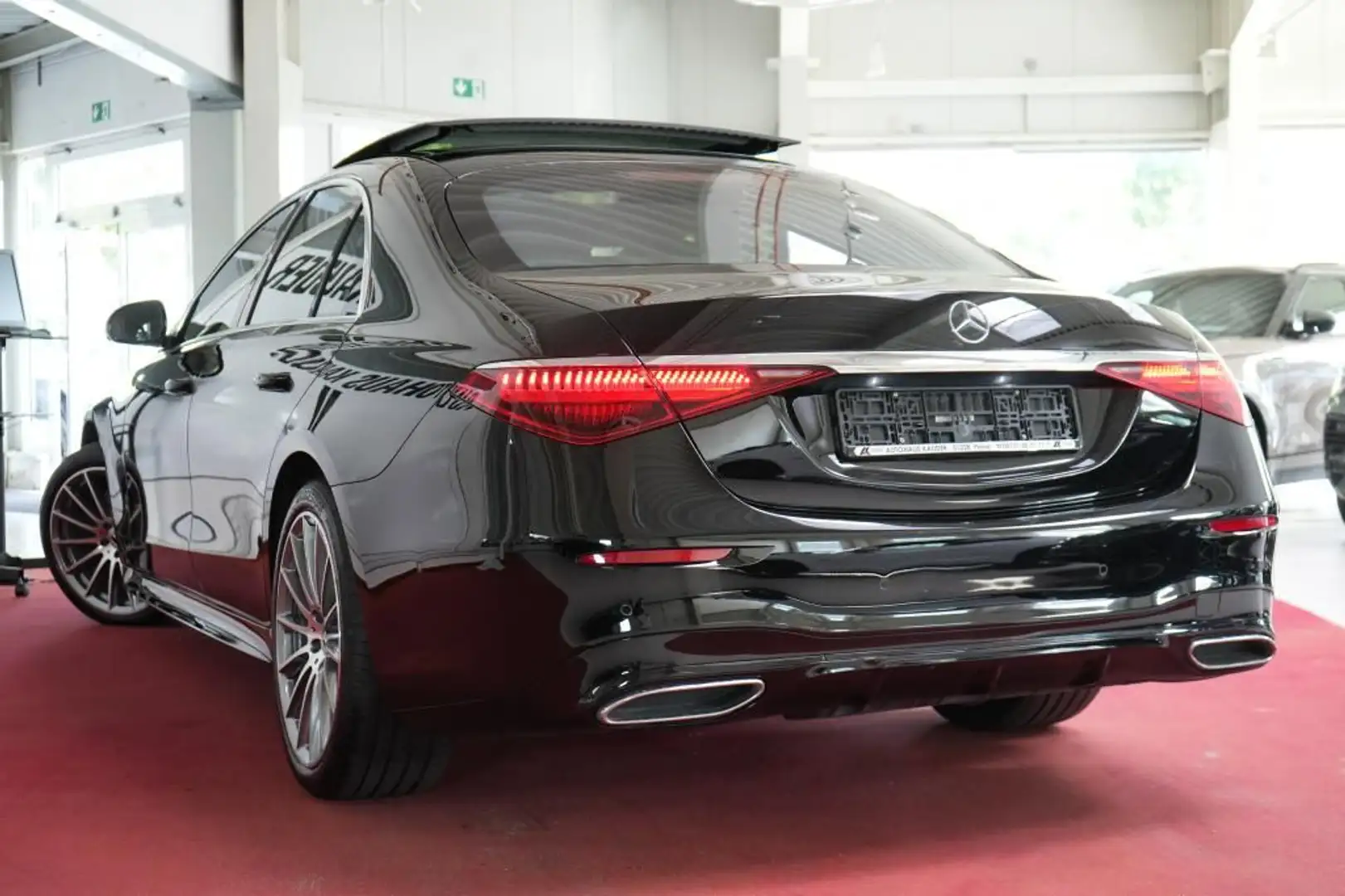Mercedes-Benz S 400 d 4Matic AMG *LED*360-Kamera*Pano* Schwarz - 2