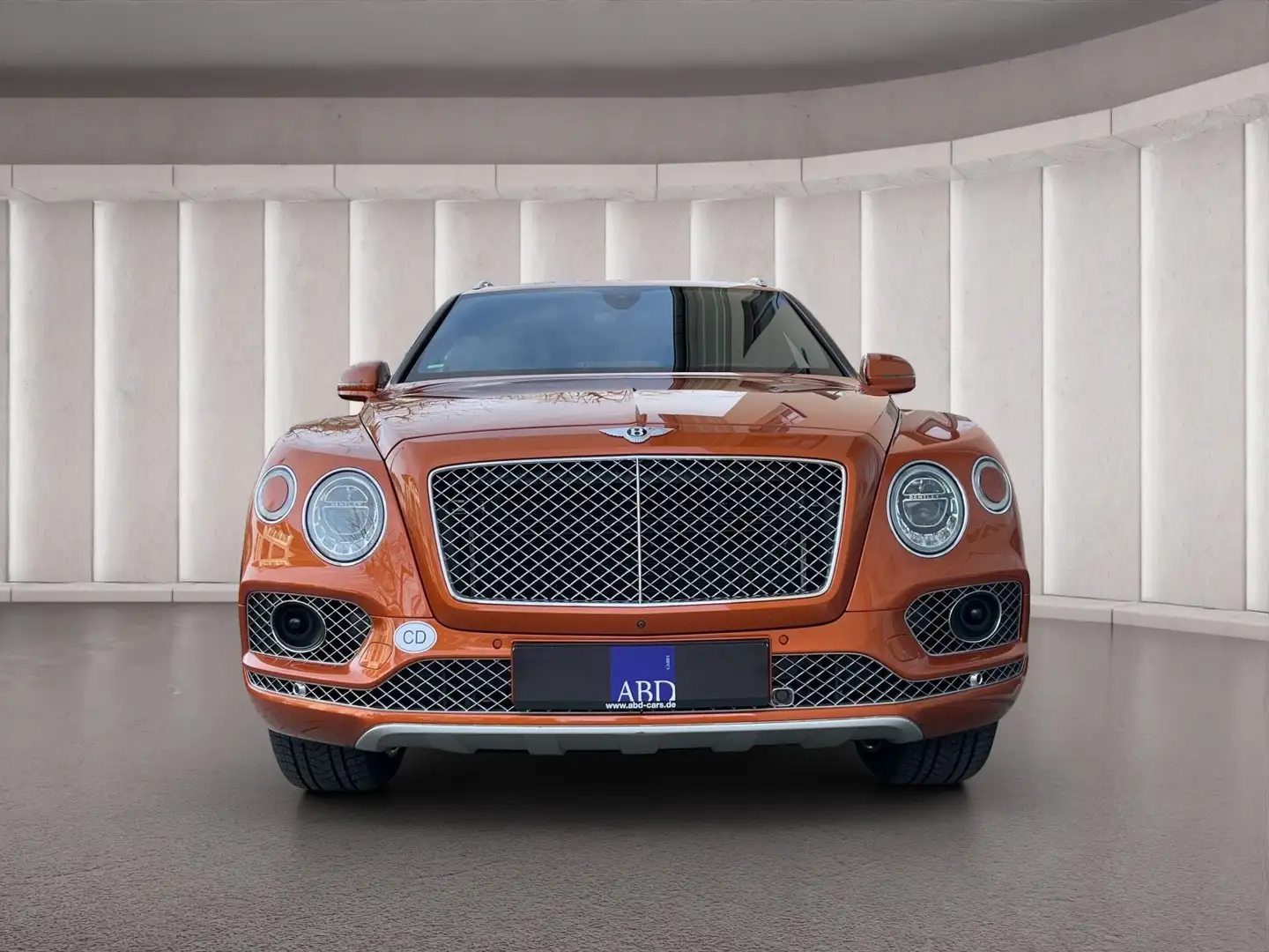 Bentley Bentayga W12 Naim/Tour/City/360/HUD/Massage/Pano Orange - 2