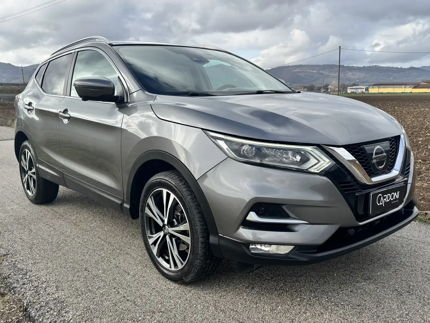 Nissan Qashqai Qashqai II 2017 1.5 dci N-Connecta 110cv Grigio - 1