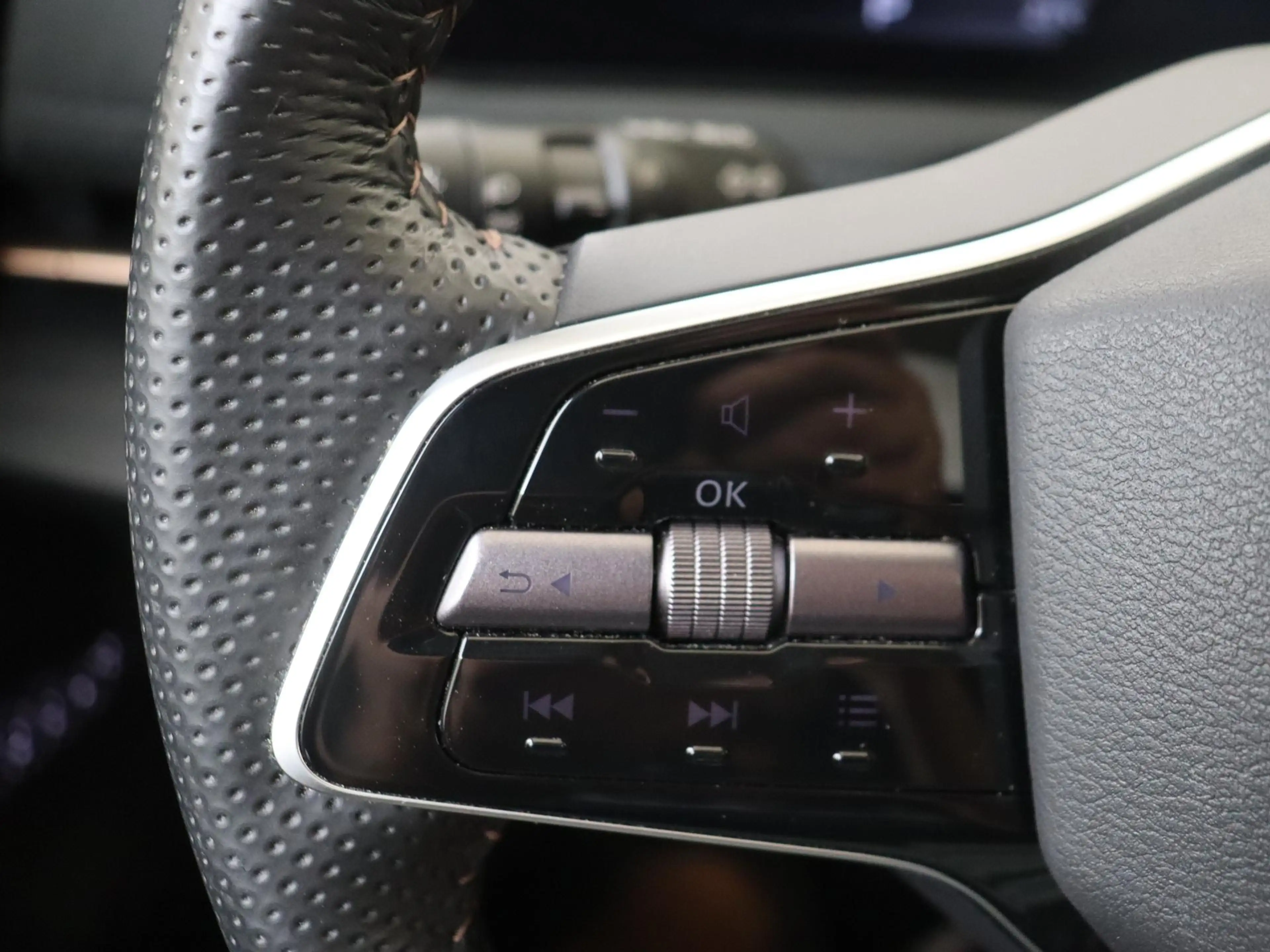 Nissan Ariya Evolve 91 kWh | Apple Carplay/Android | cruise con — photo 12