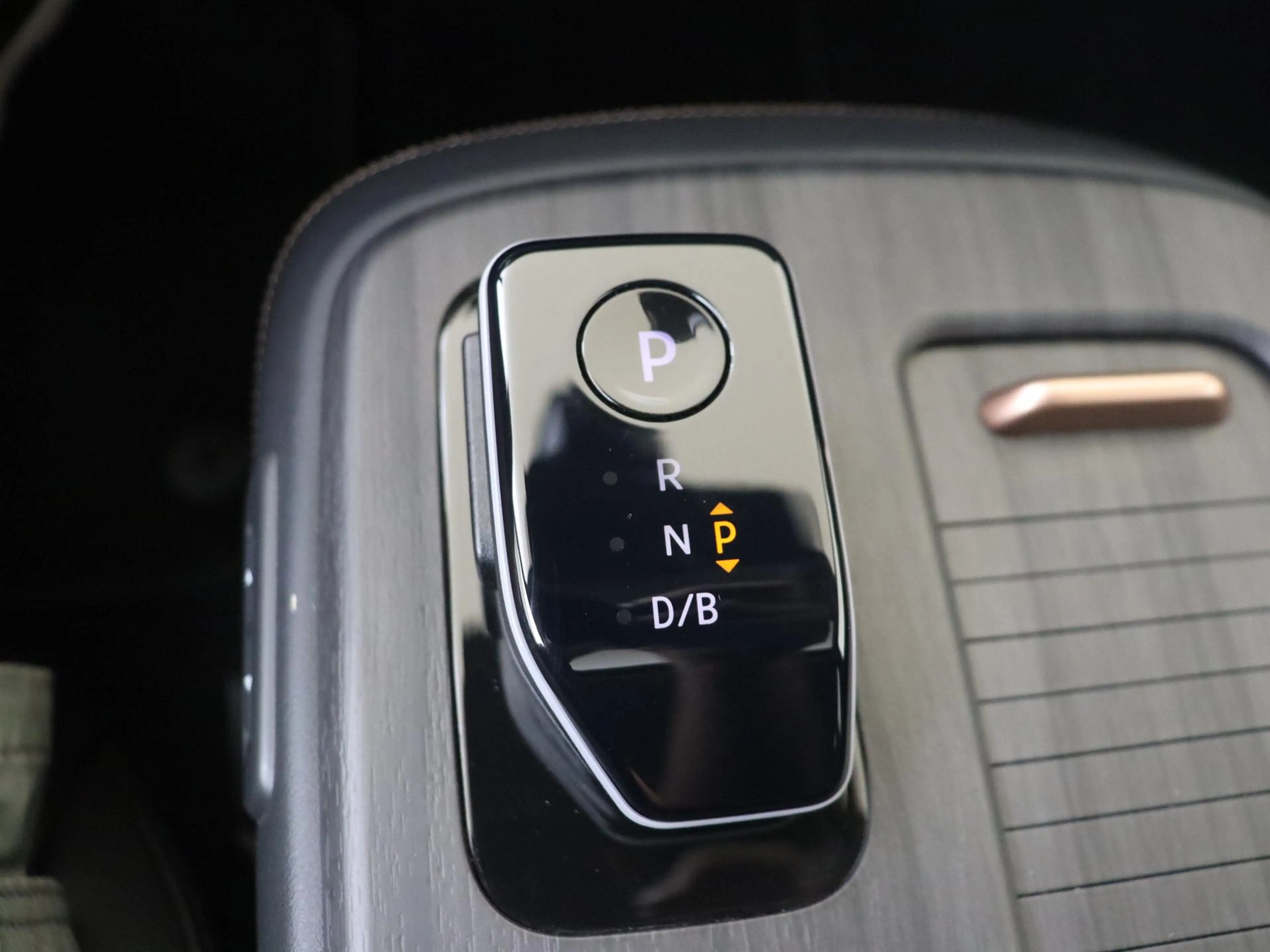 Nissan Ariya Evolve 91 kWh | Apple Carplay/Android | cruise con — photo 14