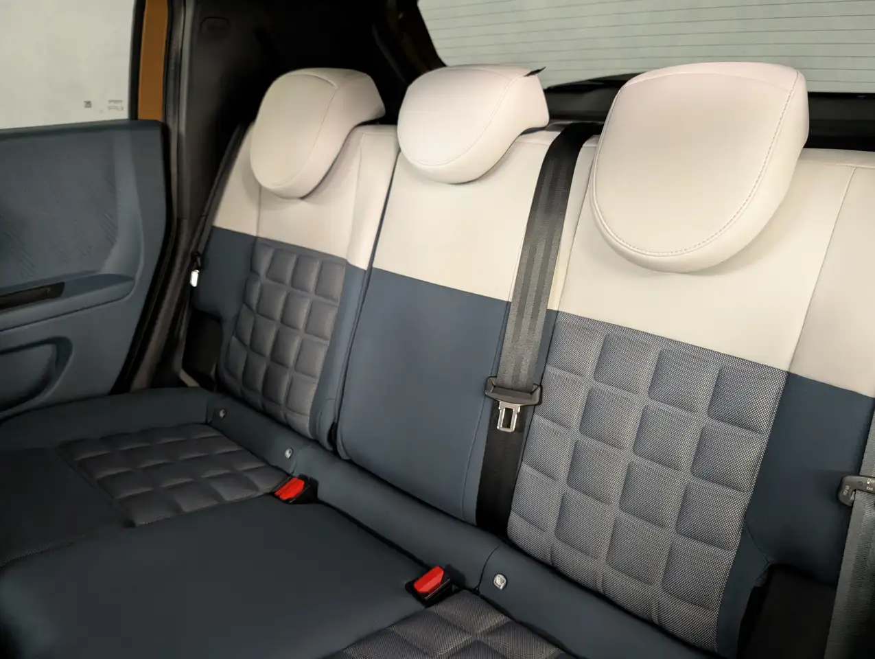 Fiat Grande Panda 1.2 HYBRID EDCT LA PRIMA 16