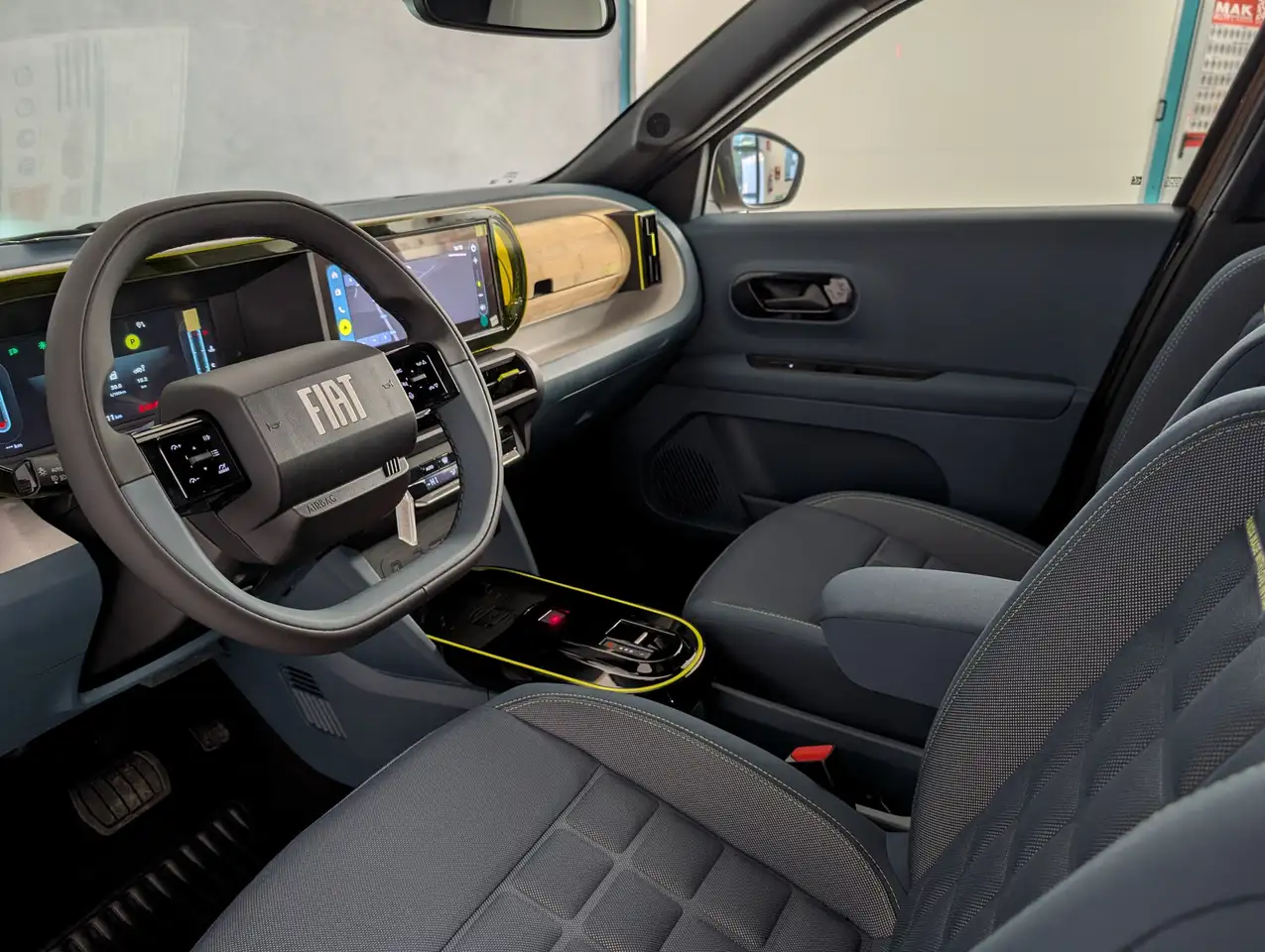 Fiat Grande Panda 1.2 HYBRID EDCT LA PRIMA 11