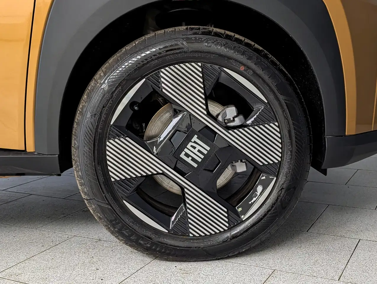 Fiat Grande Panda 1.2 HYBRID EDCT LA PRIMA 4