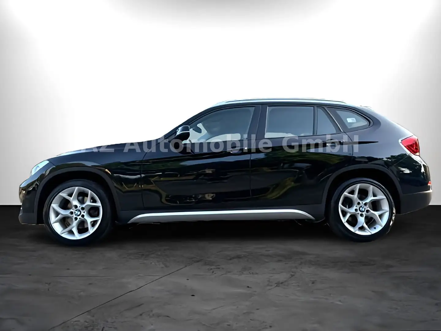 BMW X1 18 i M TOP ZUSTAND/LEDER/NAVI/SHZ/PDC/TÜV NEU Schwarz - 2