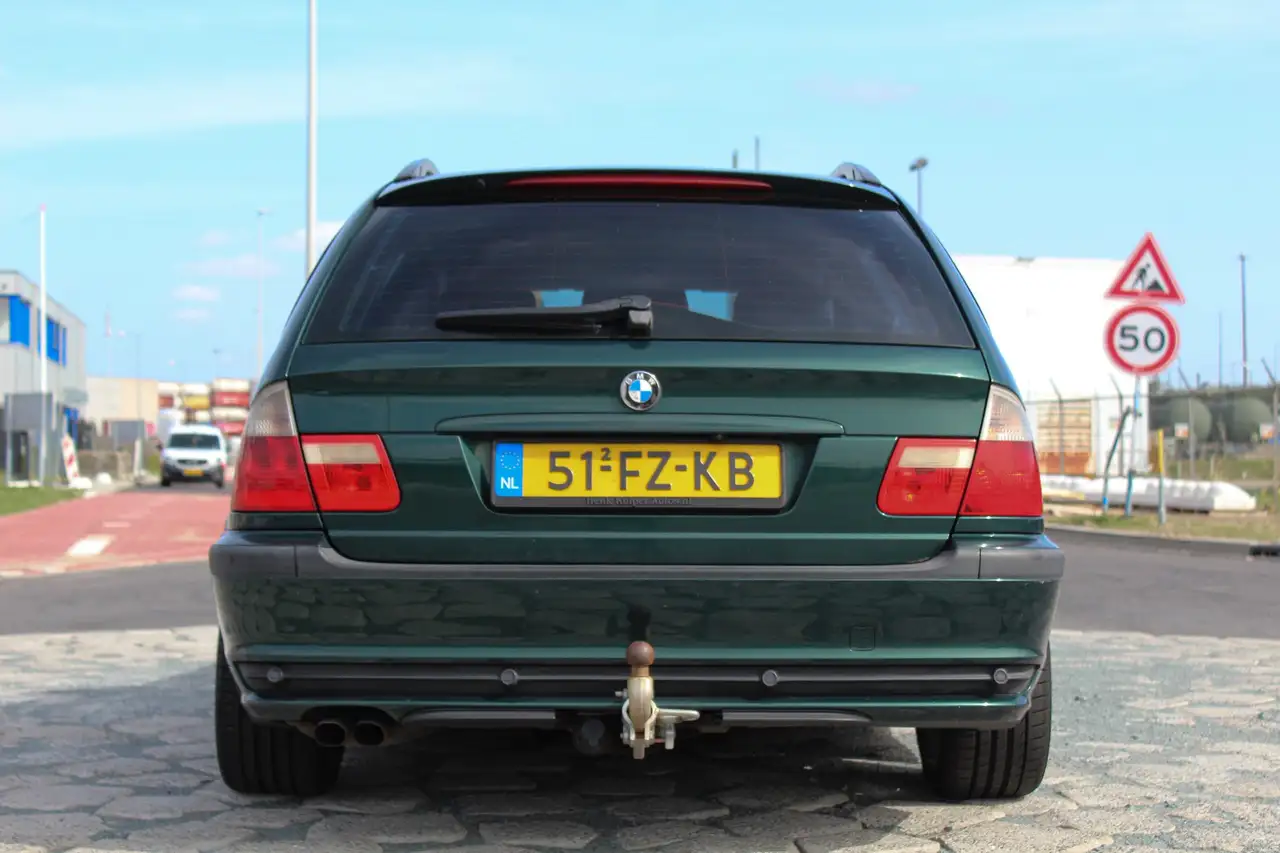 BMW 330 320i Executive, foto 2