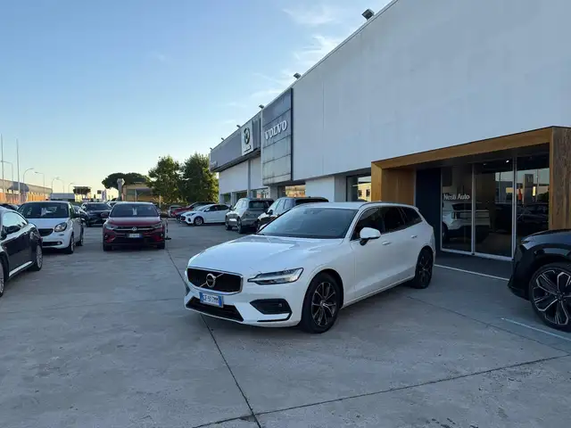 Volvo V60 V60 II 2019 2.0 b3 Momentum Business Pro auto 8m my21