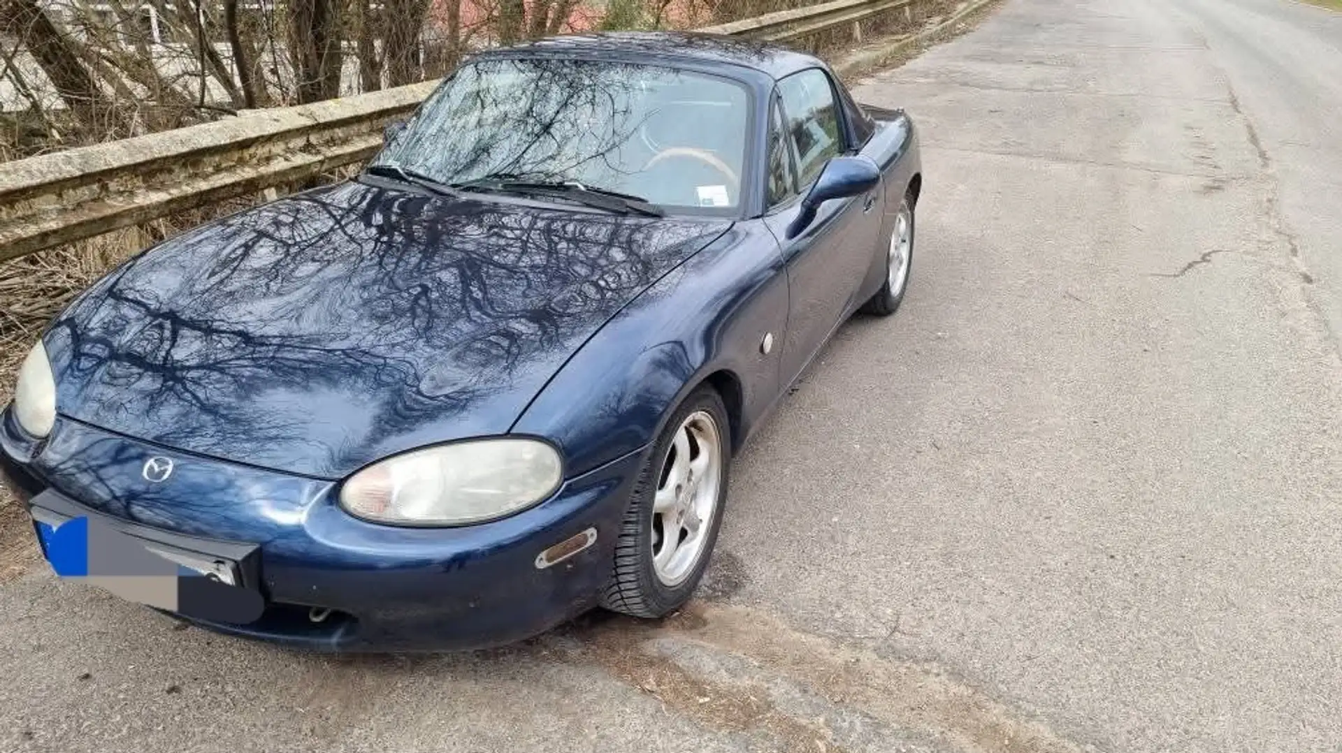 Mazda MX-5 1.6i 16V - 2