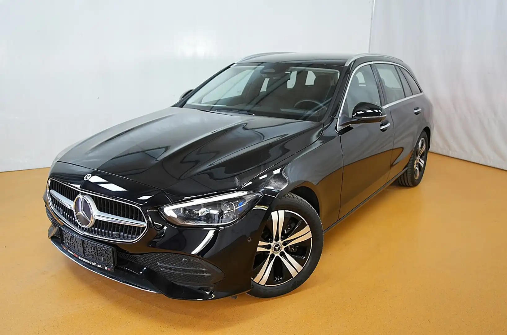 Mercedes-Benz C 200 d T Avantgarde Aut. Schwarz - 1