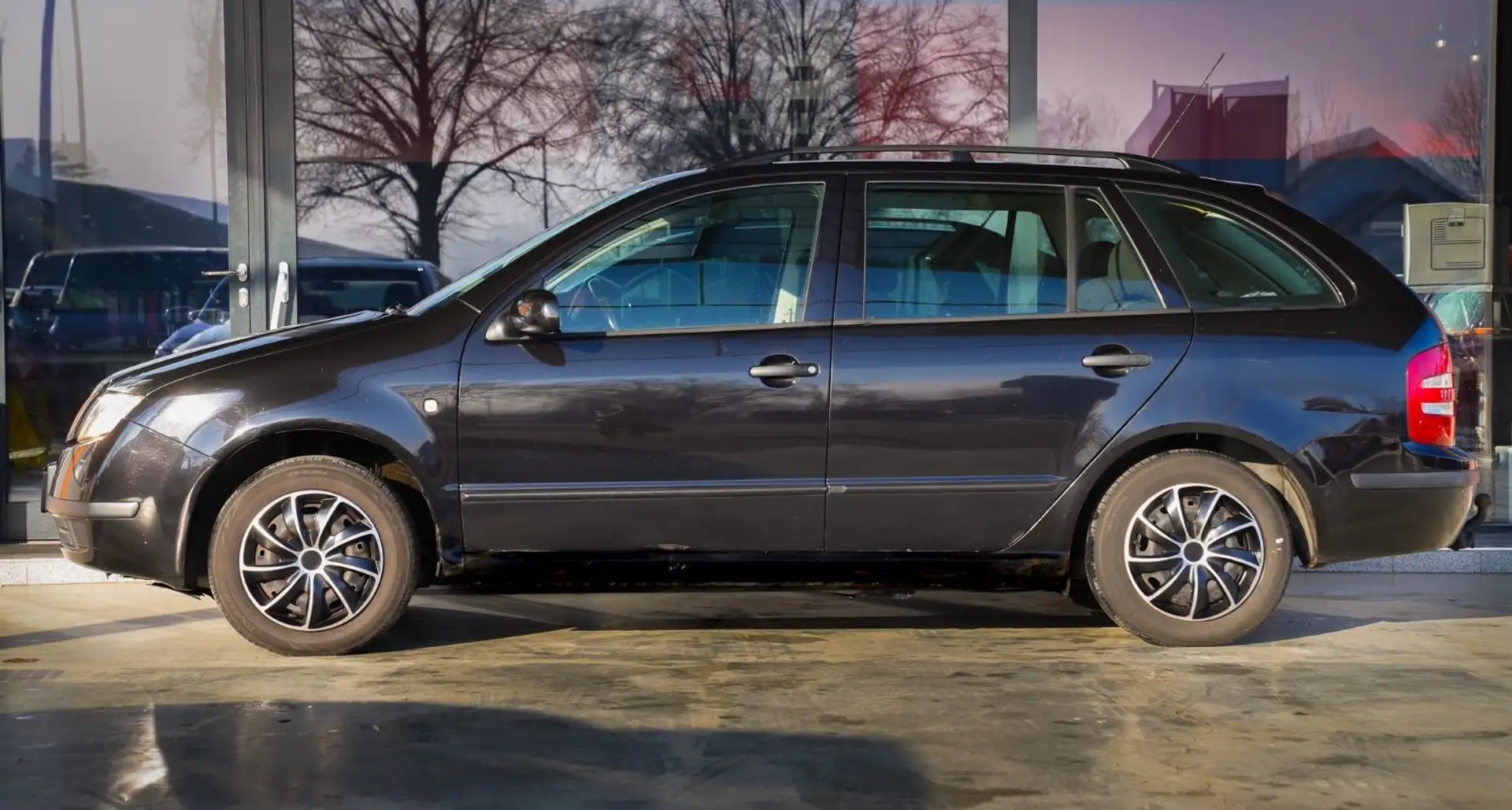 Skoda Fabia Combi 1.4 *Klima/Scheckheft/TÜV 07/27* Schwarz - 2